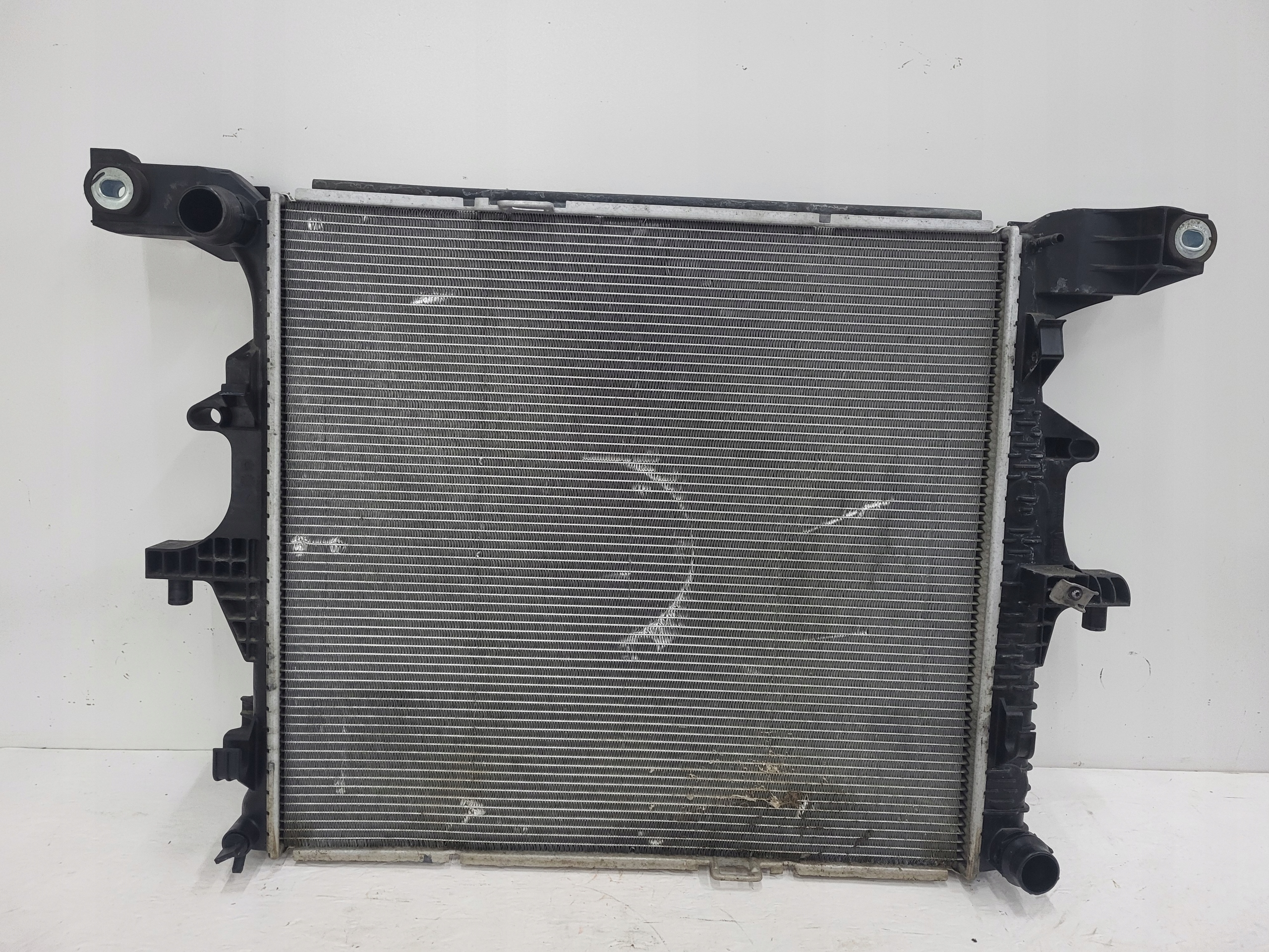 Mercedes X-Class W470 3.0D Kühler OEM A4705000000 image 3
