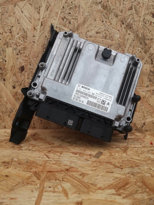 PEUGEOT 2008 II 208 II Calculateur moteur 9856345480