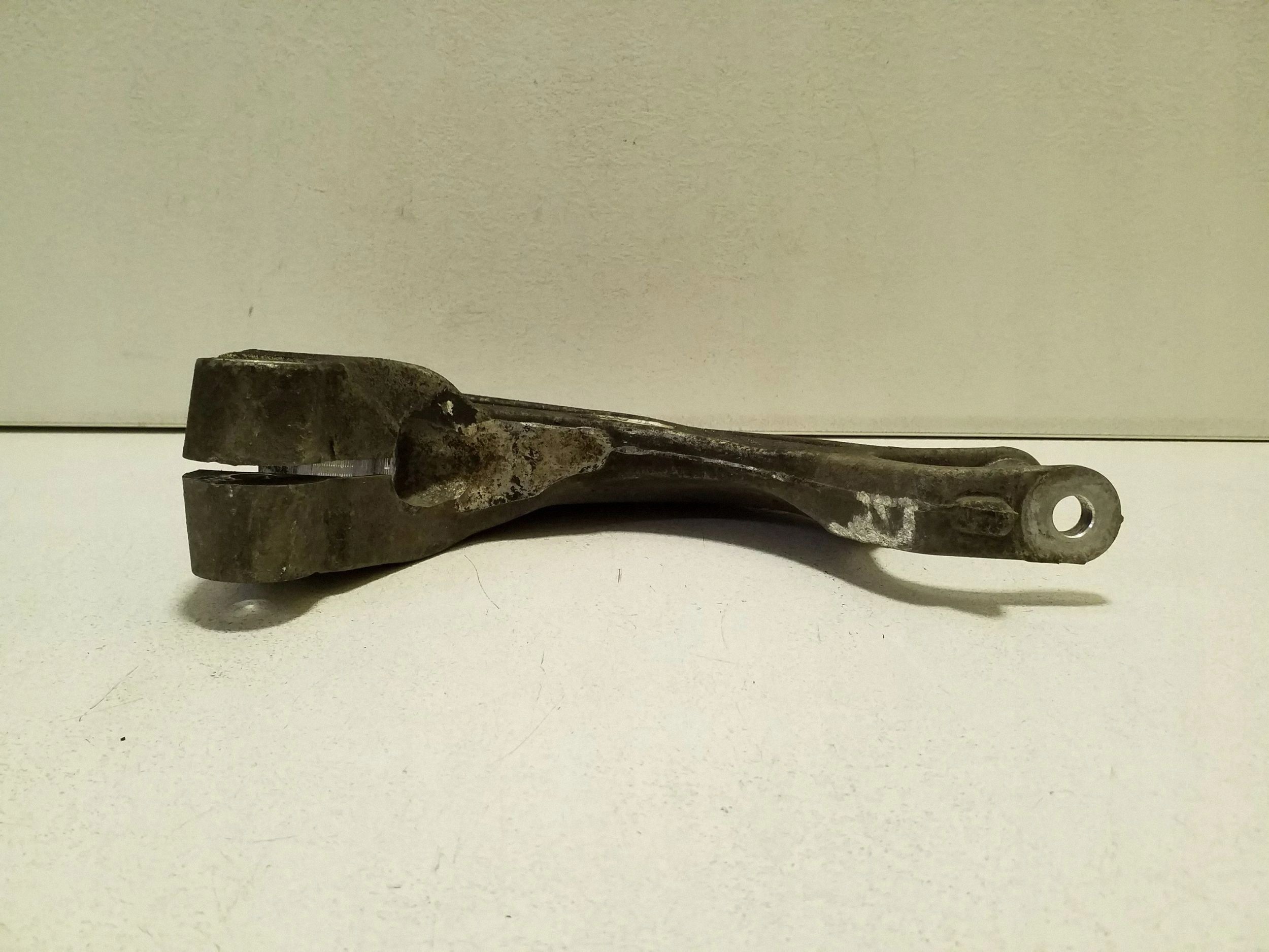 Framvänster stötdämparfäste OEM 4M0413037N Audi Q5 image 3