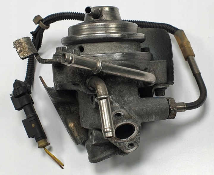 EGR-venttiili Mercedes W169 2.0 CDI A0019050900 A6401401660