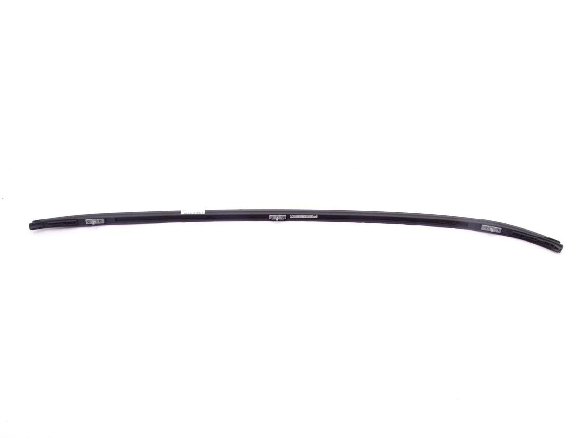 BMW X1 F48 kattotankit OEM 7356435 - Käytetty