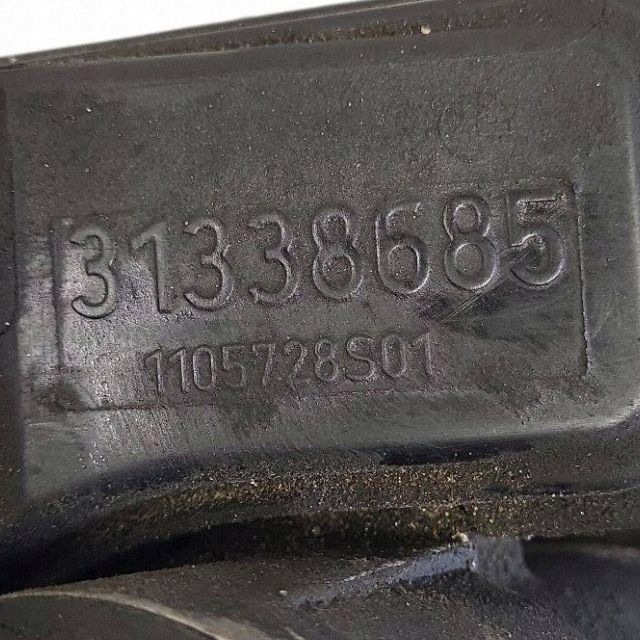 Separador de óleo Volvo OEM 31338685 - Peça OE usada image 4