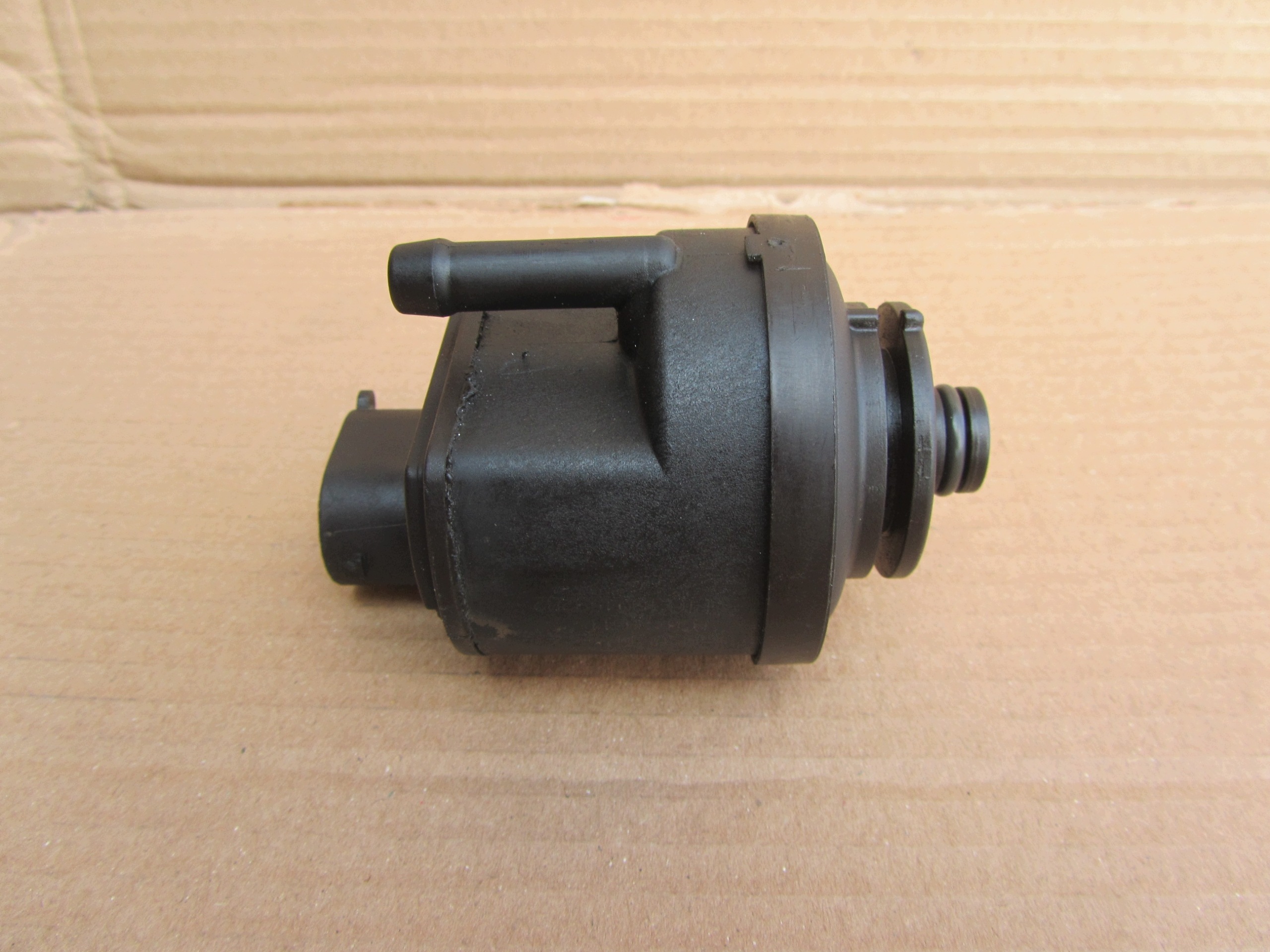 BMW OE 8517897 Chauffage Carburant - État Utilisé image 2