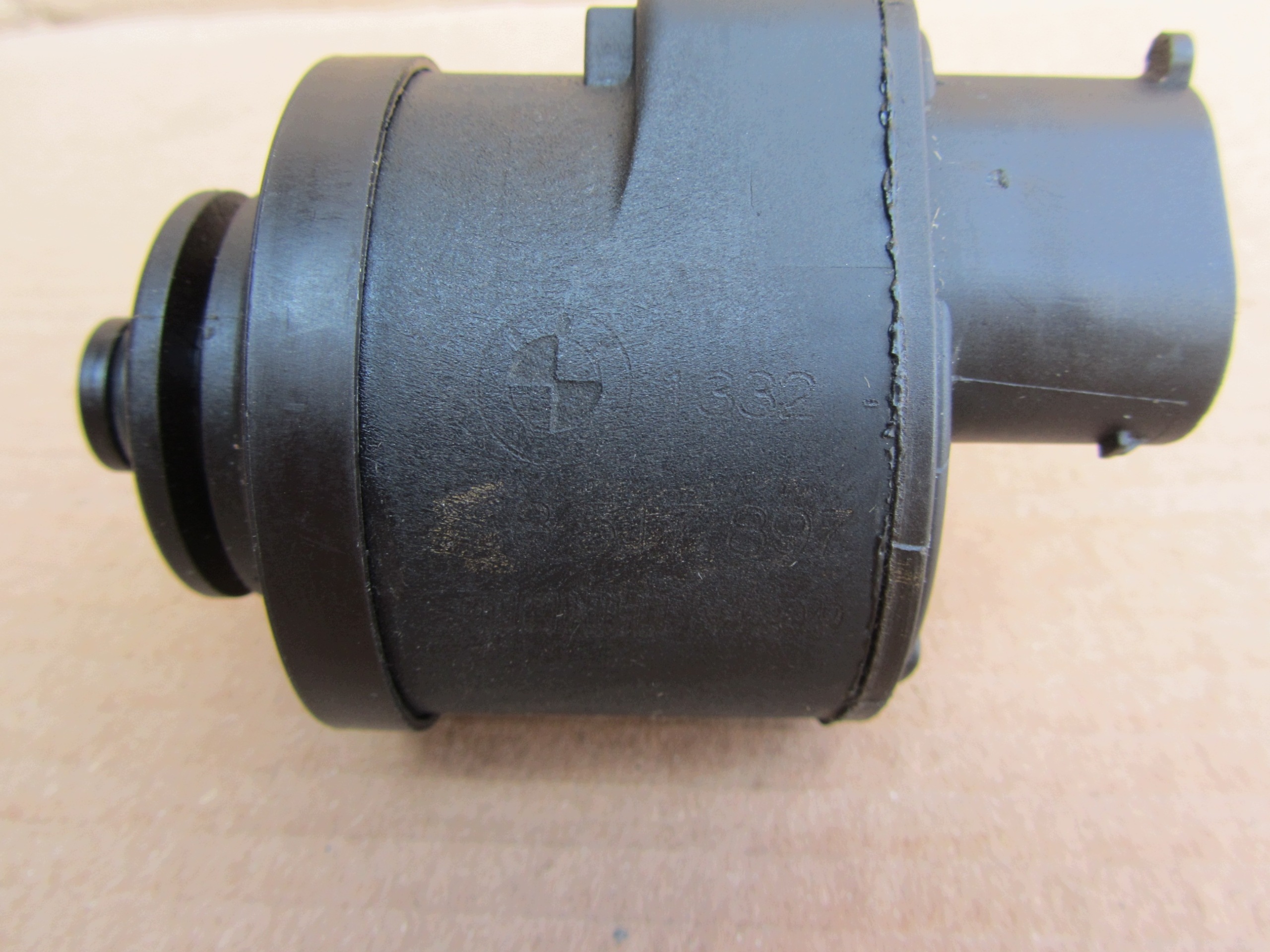 BMW OE 8517897 Chauffage Carburant - État Utilisé image 4