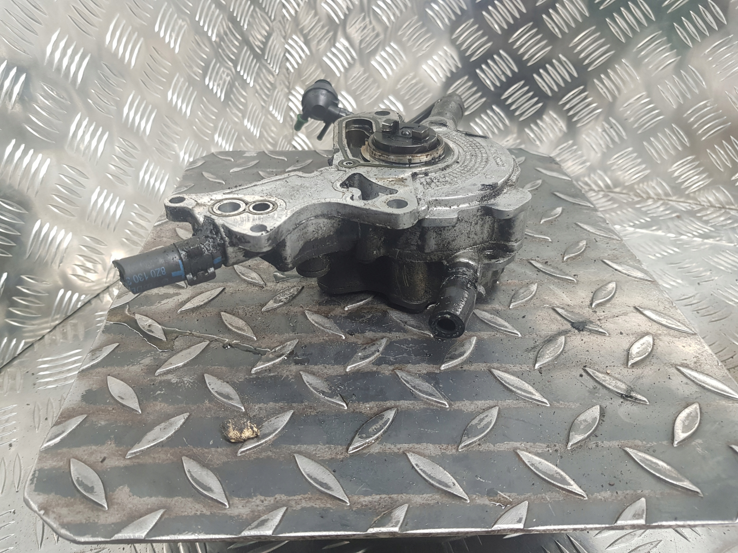 Vakuumpump OEM 038145209A för VW Sharan 1.9 TDI image 3