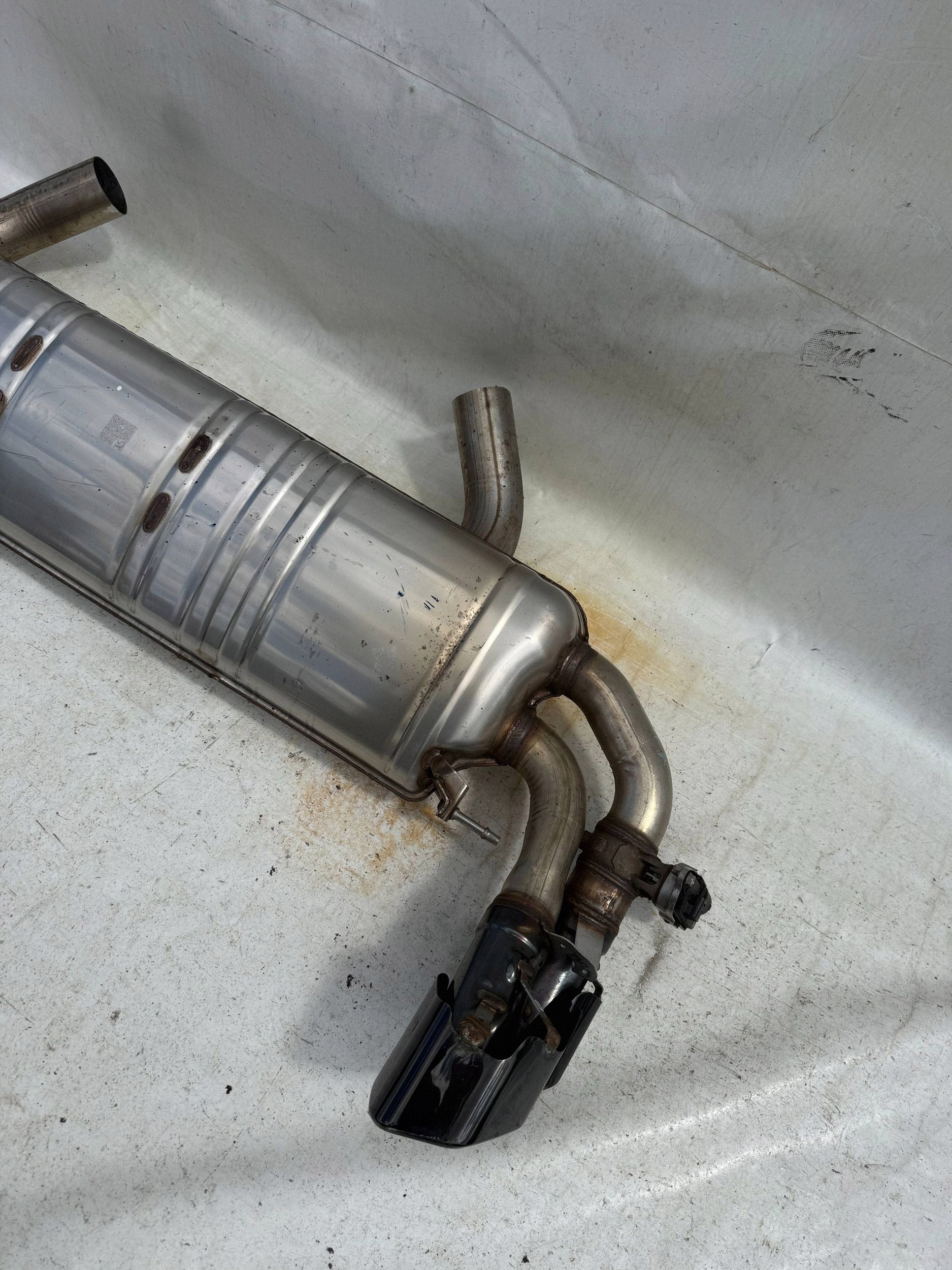 Silenciador escape BMW X5 XM G09 OEM 5A6A4A6