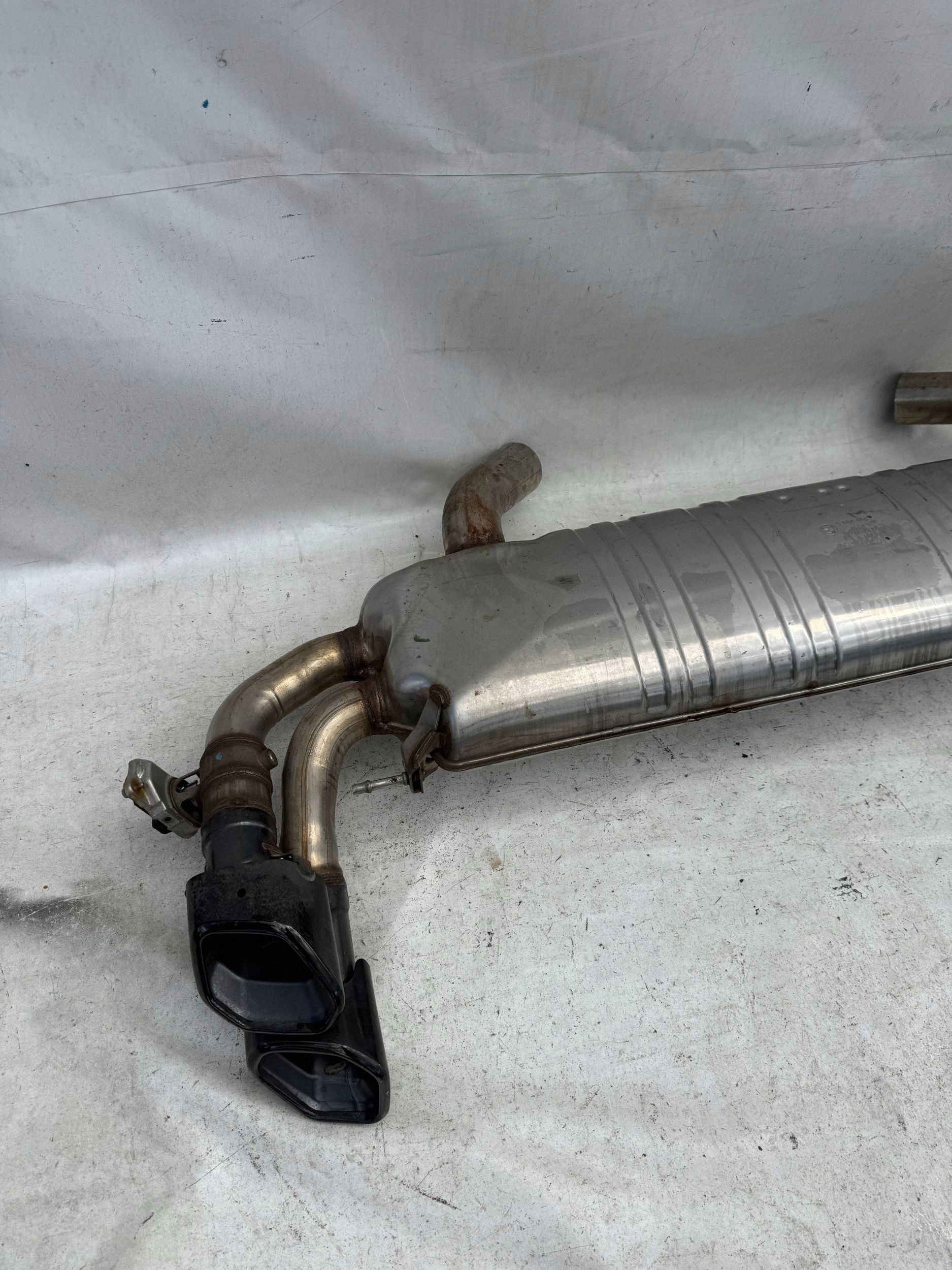 BMW X5 XM G09 Auspufftopf OEM 5A6A4A6 image 9