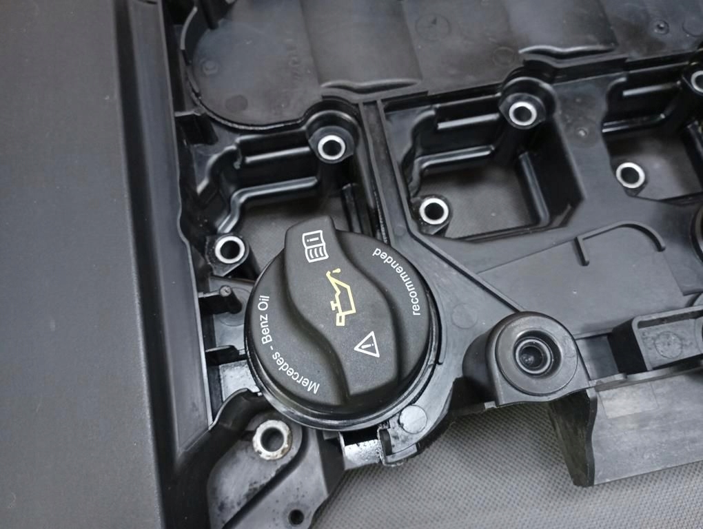MERCEDES E-KLASSE A207 W207 VENTILABDECKUNG 1.8 L