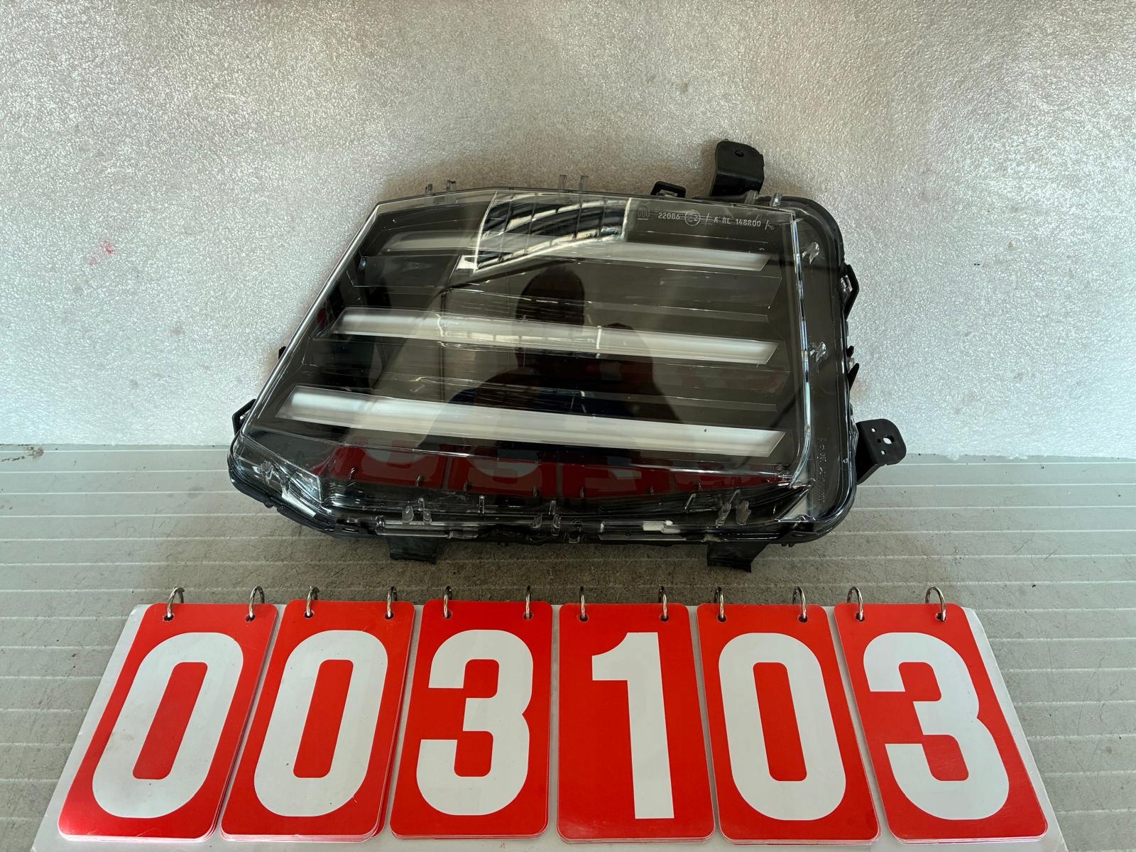 OEM 9850423580 Rechter Frontscheinwerfer LED für Peugeot 2008 II image 2