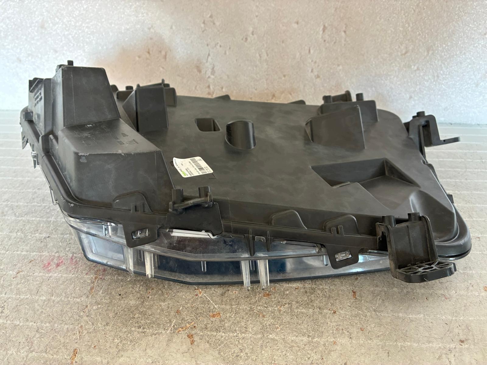 OEM 9850423580 Rechter Frontscheinwerfer LED für Peugeot 2008 II image 8