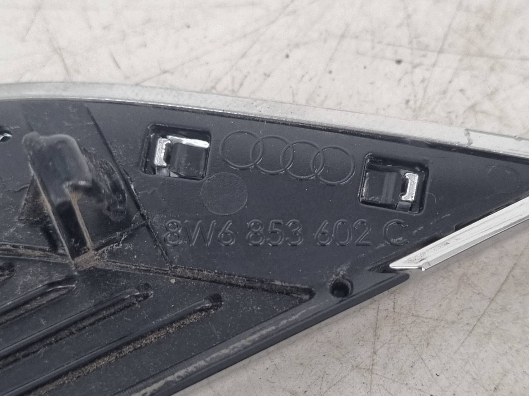Emblema Puerta Audi S5 F5 Derecho OEM 8W6853602C image 6