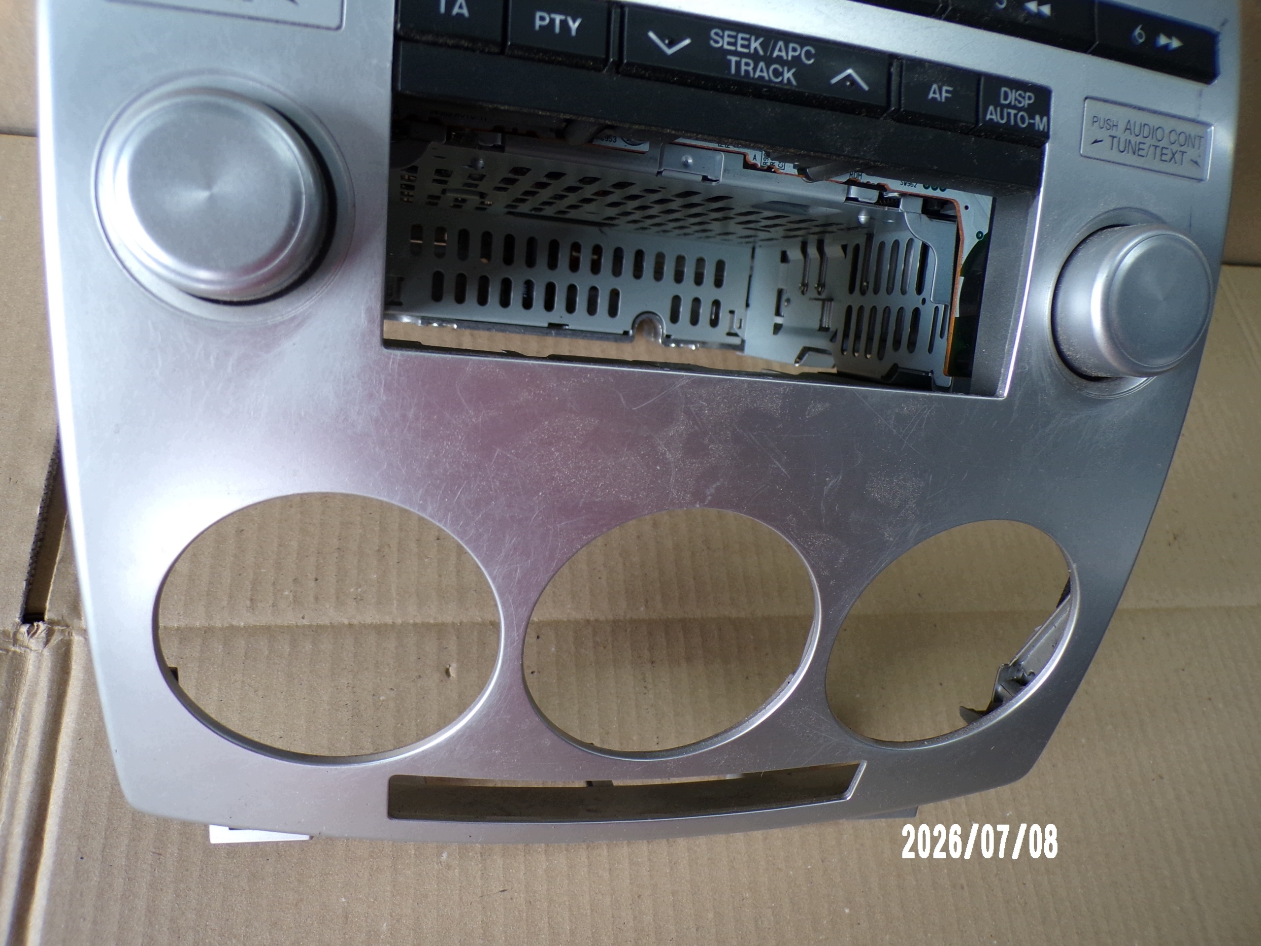 Radio Mazda 5 OEM 14792086 - État d'occasion image 4