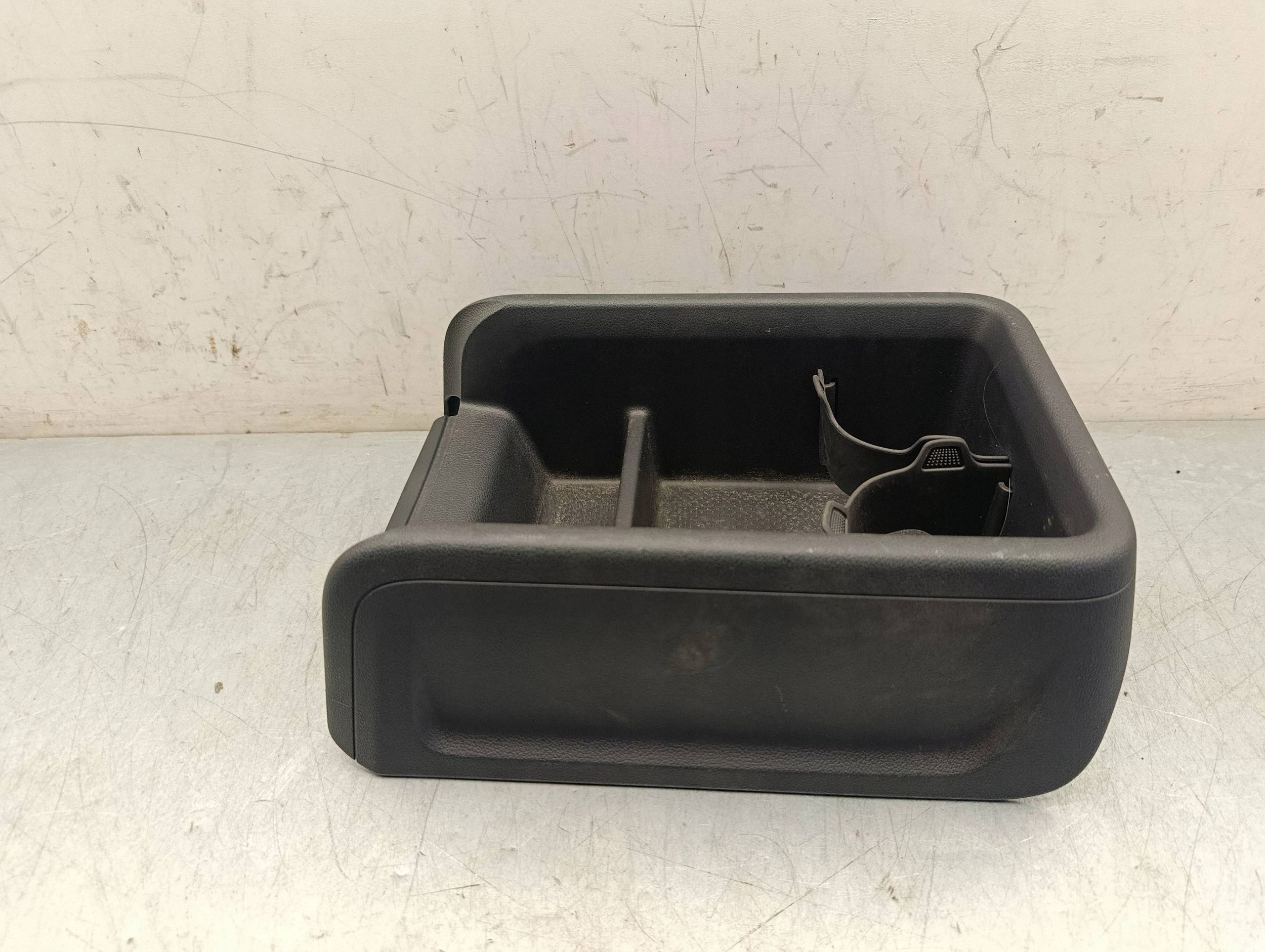 Skoda Enyaq IV 2025 Heck-Cupholder OEM 5LA864051A image 3