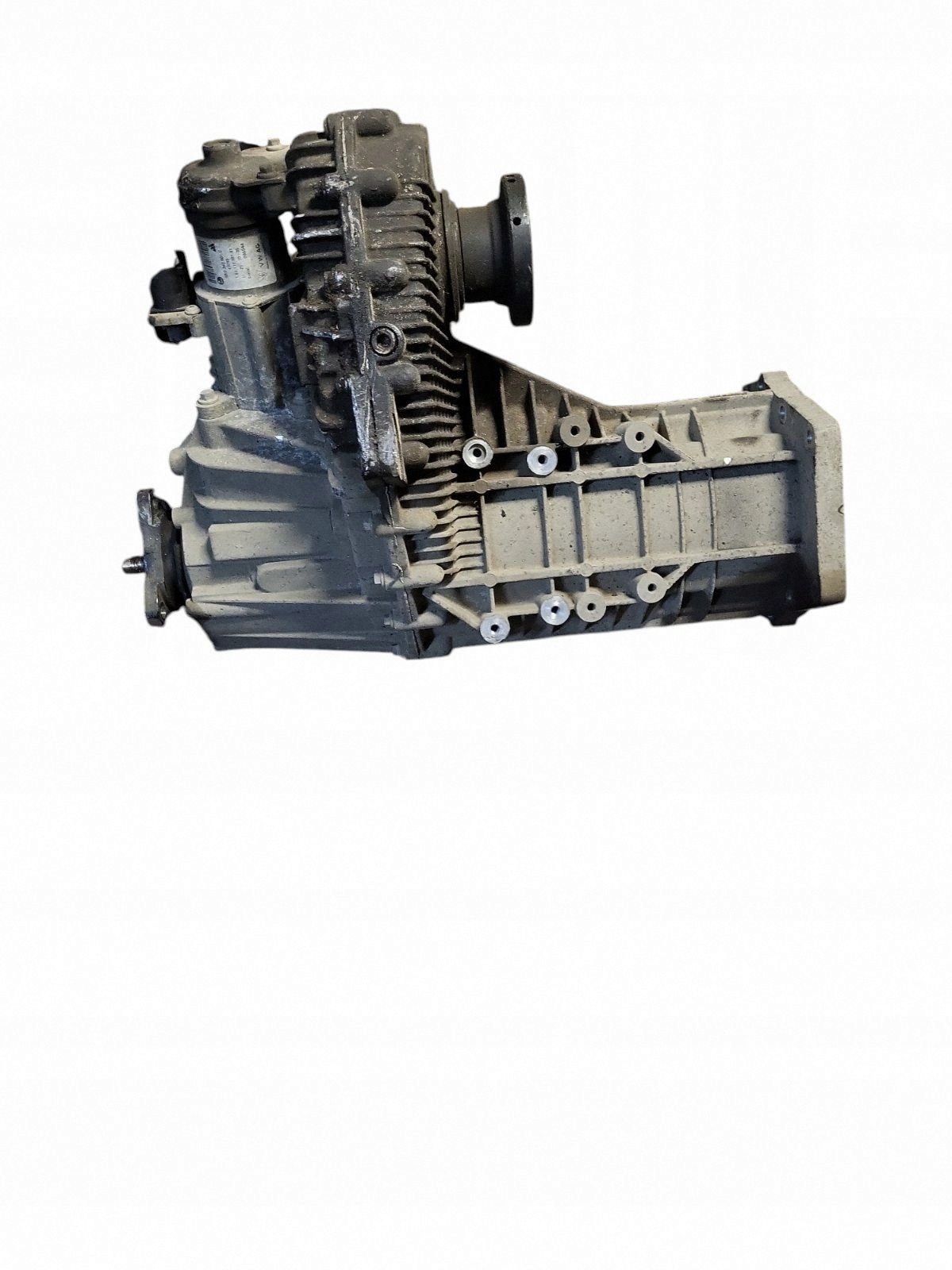 Redutor de caixa manual OEM 0AD341012L VW Touareg image 2