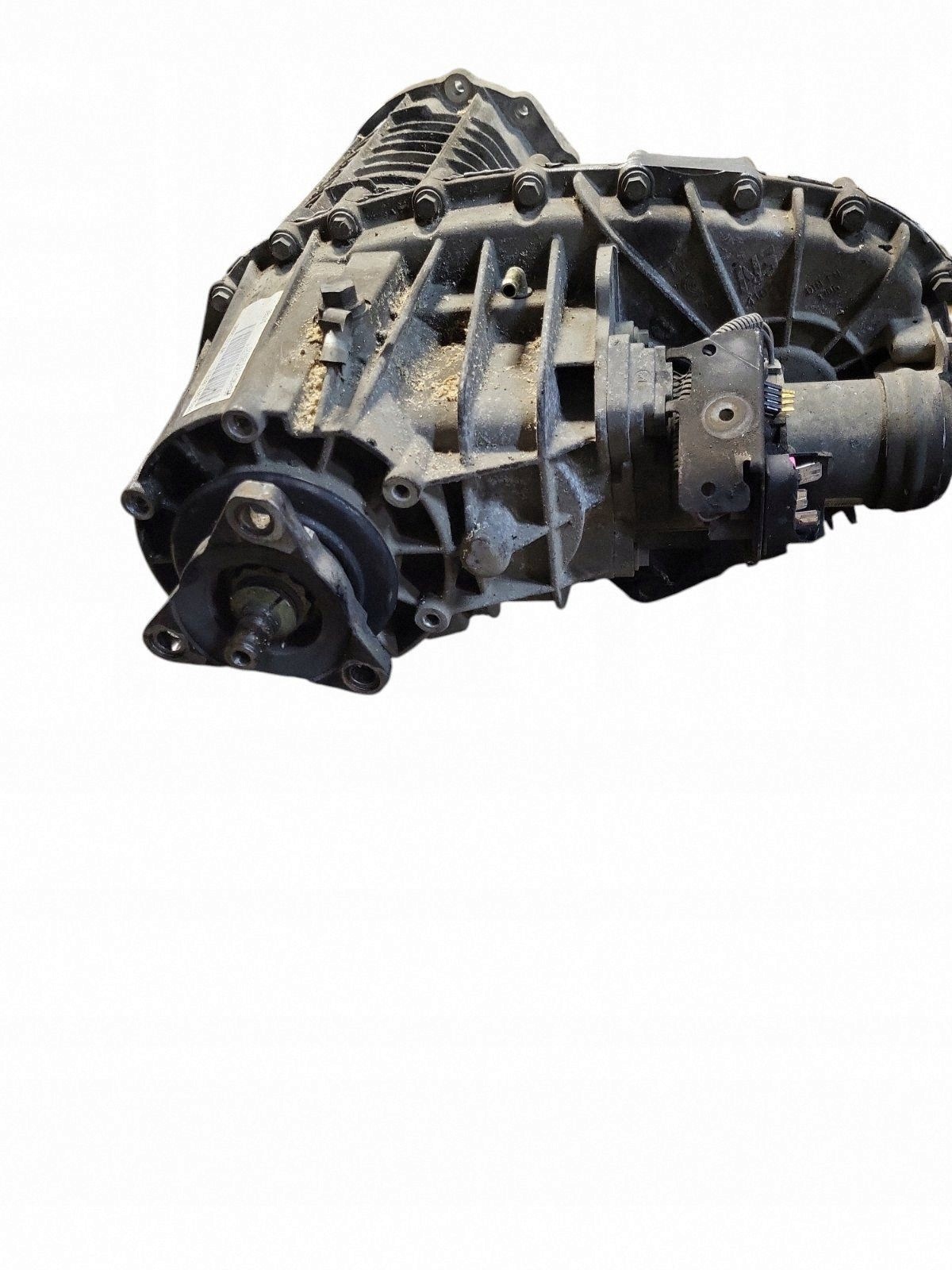 Redutor de caixa manual OEM 0AD341012L VW Touareg image 3