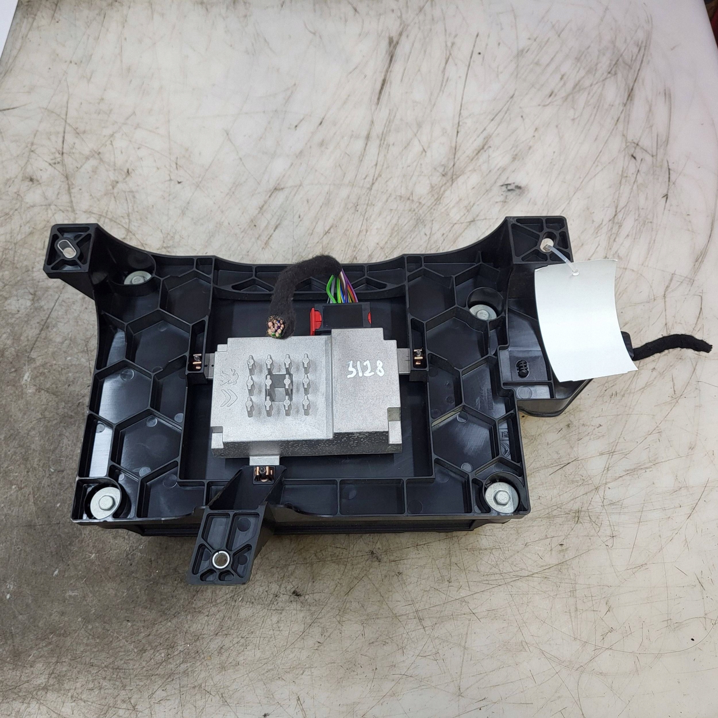 Subwoofer-luidspreker OEM 39133160 voor Opel Crossland X image 3