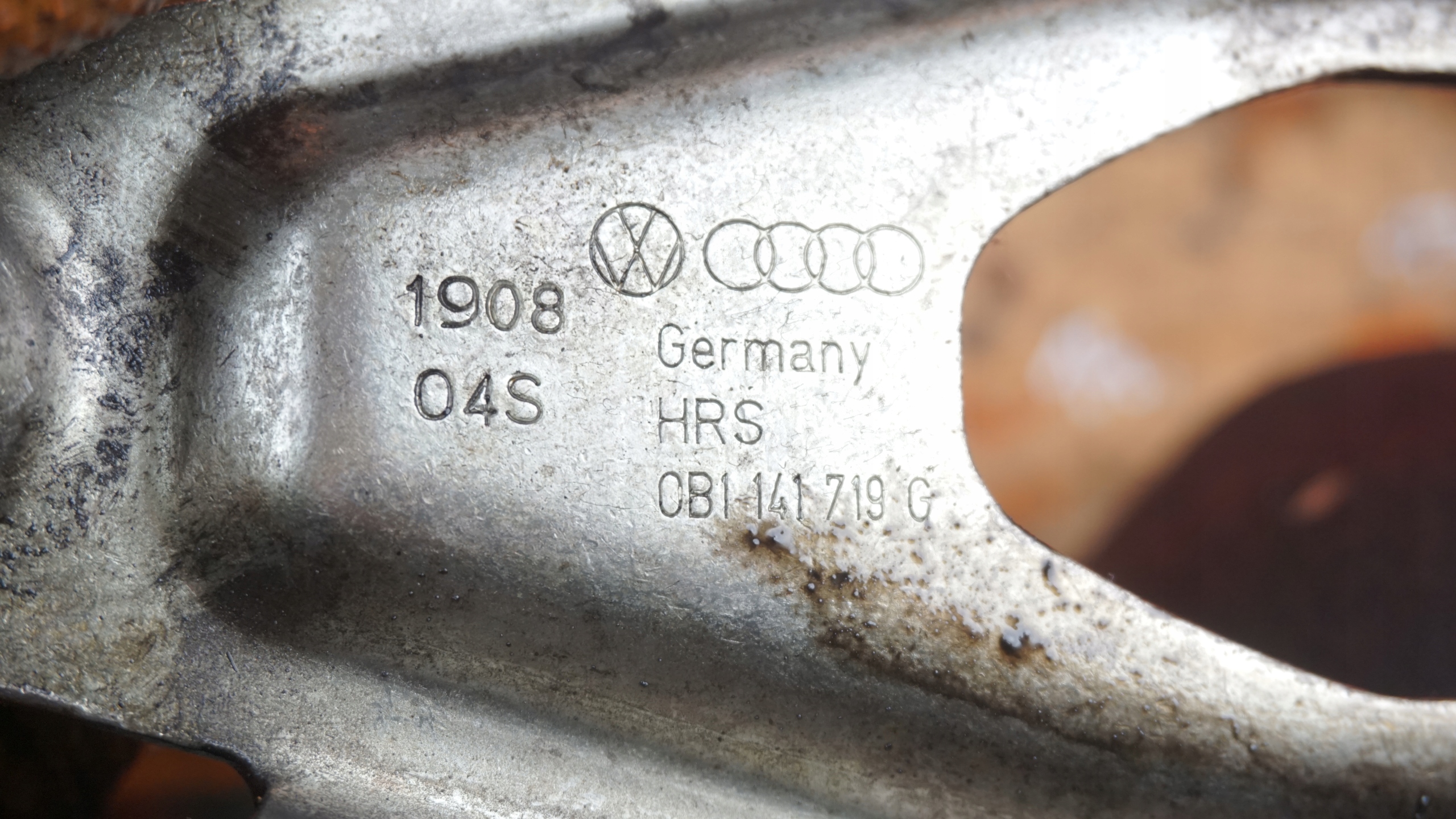 Fourchette Embrayage Audi OEM 0B1141719G pour A4 B8 image 3