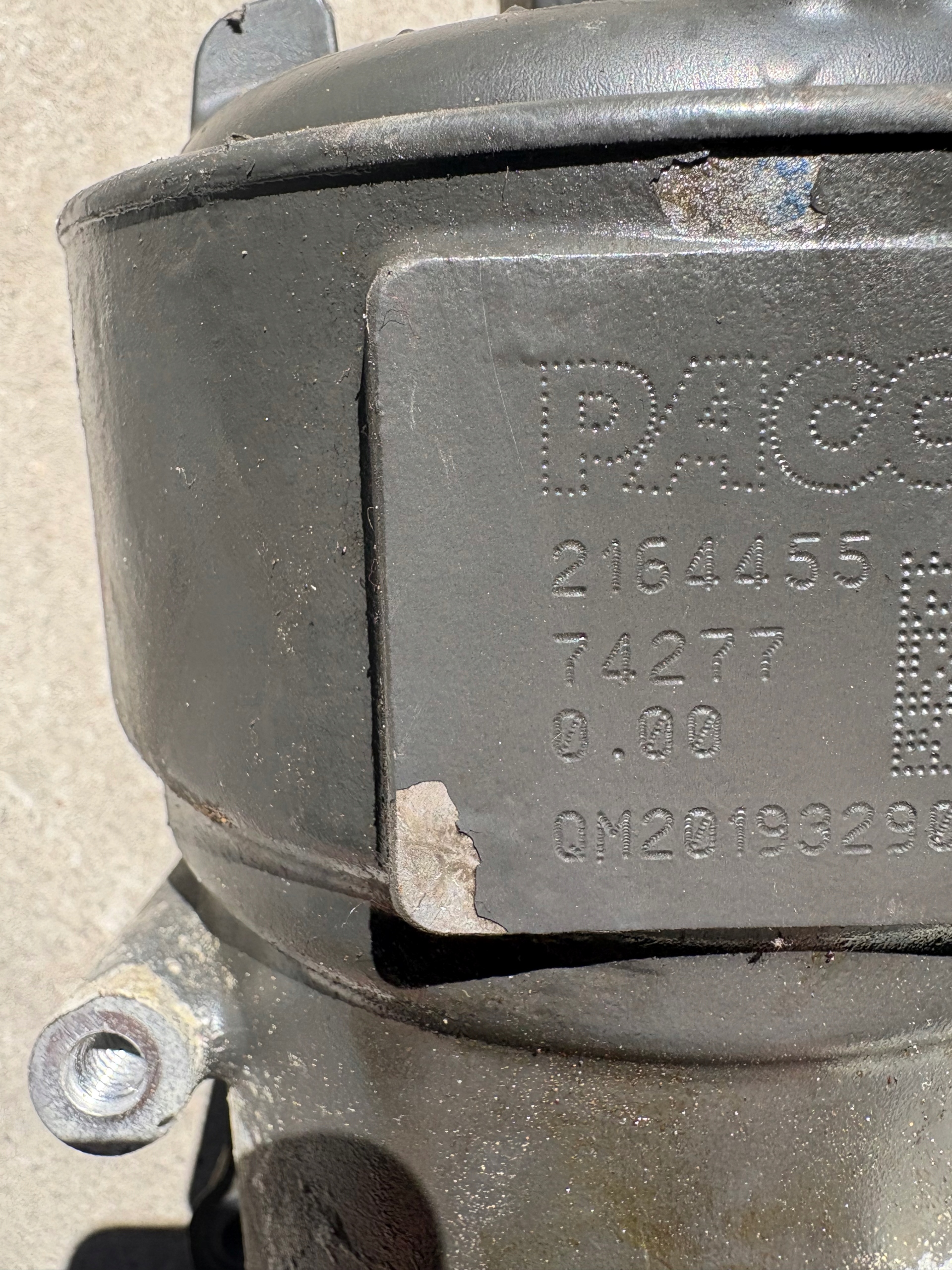 DAF XF 106 Polttoainesuodatin Kotelo OEM 2164455