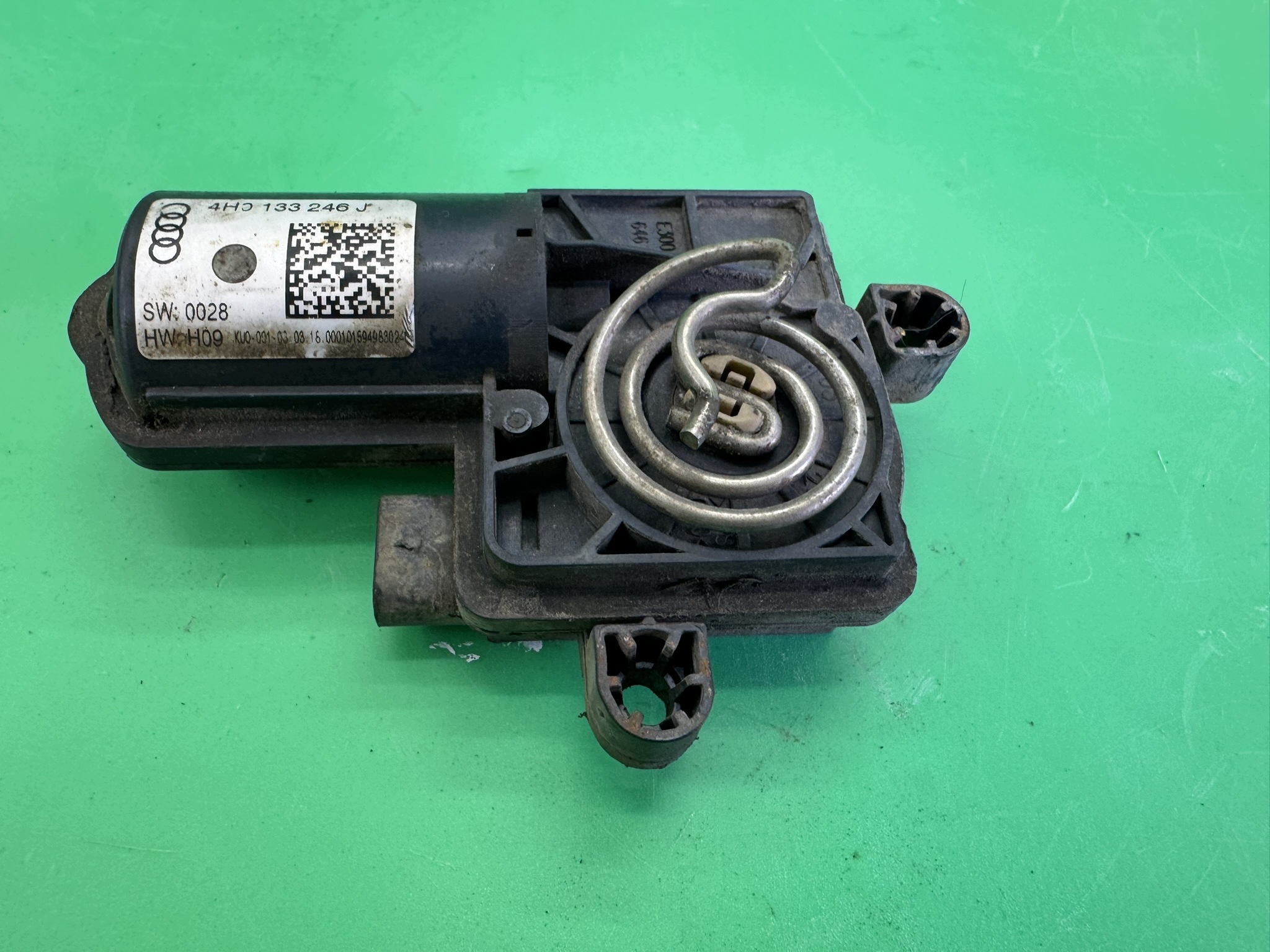 Module moteur vanne échappement OEM 4H0133246J image 6