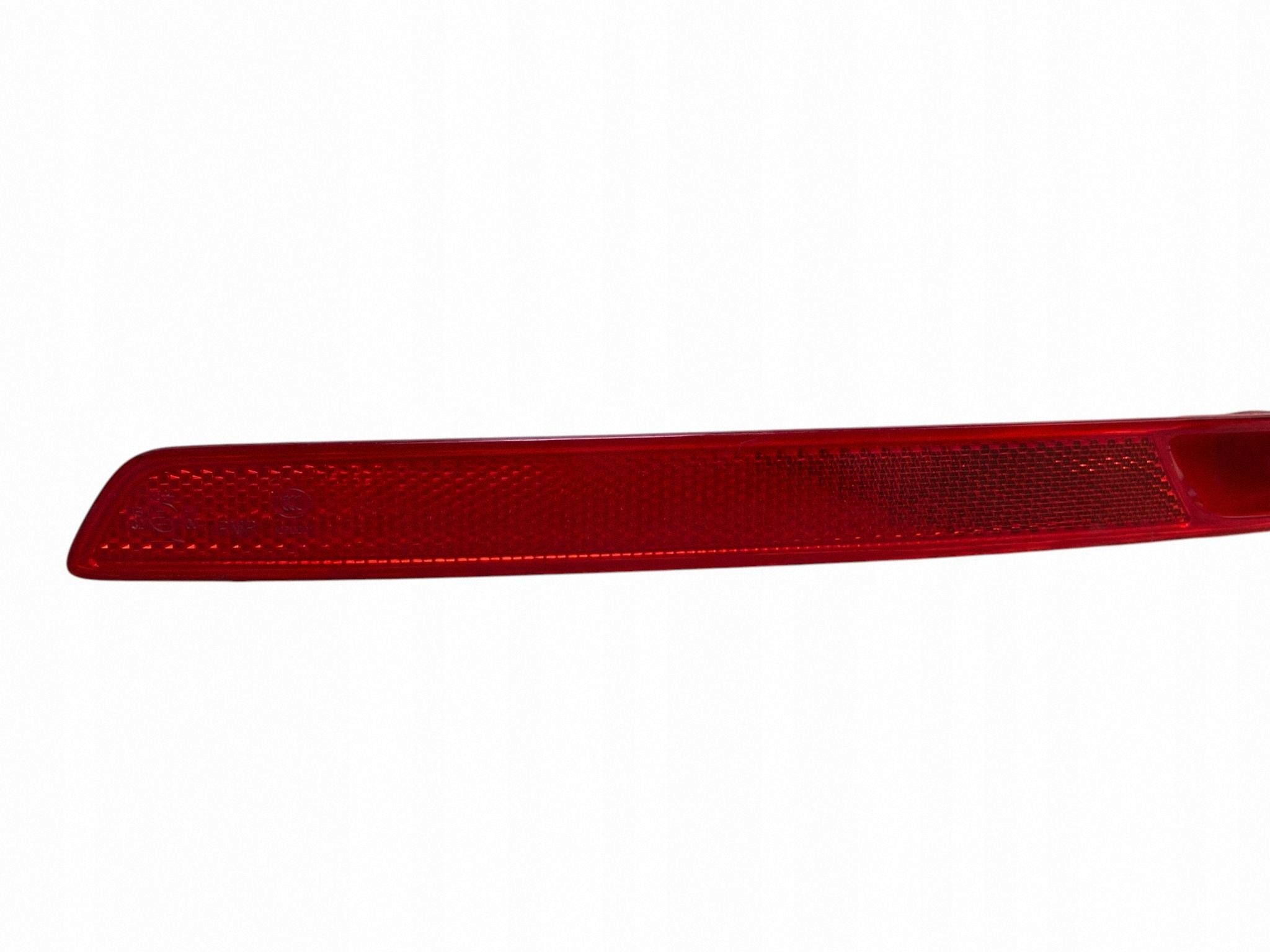 Refletor direito para-choques VW Beetle OEM 5C5945702B image 3