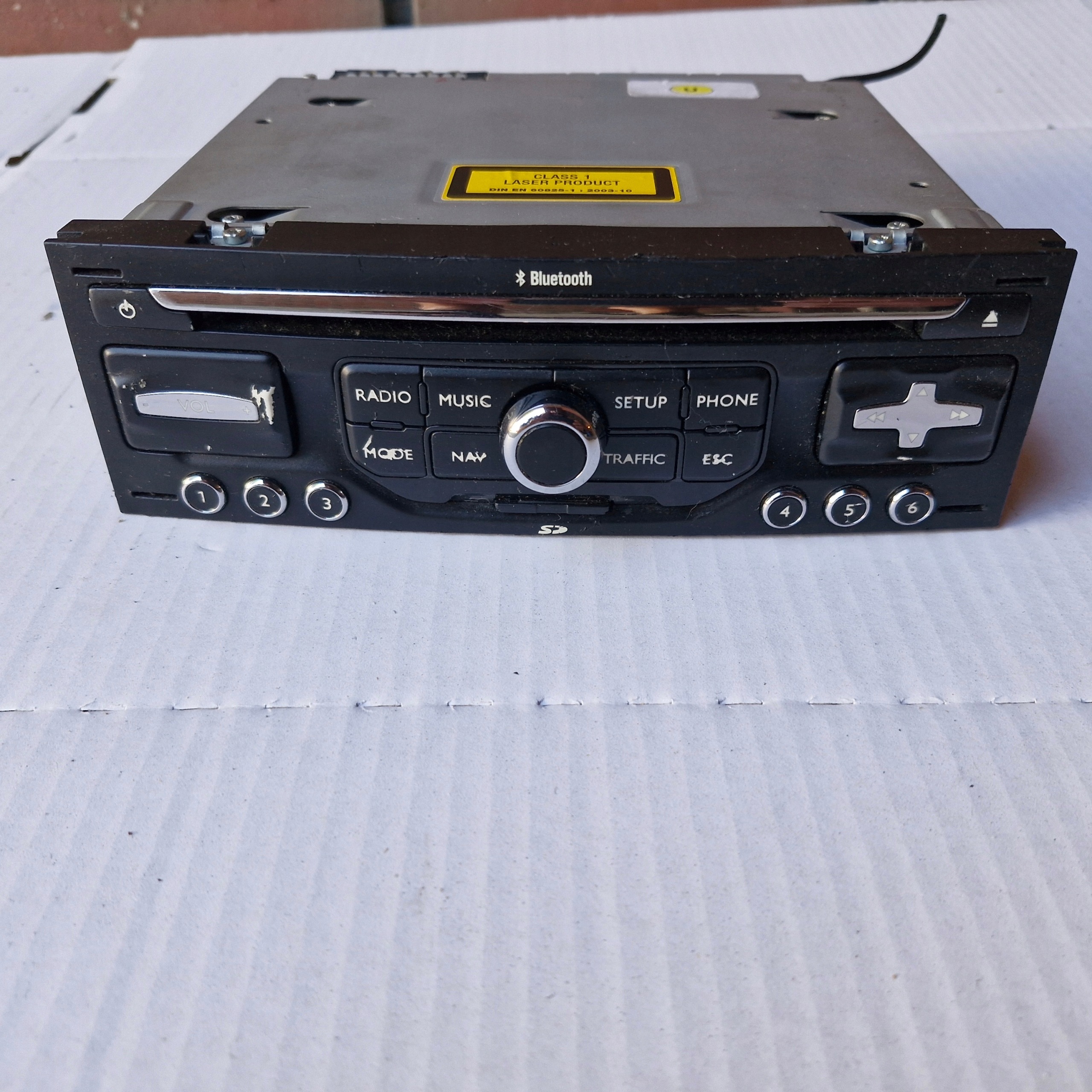 Radio OEM 96661984XT avec Navigation & Bluetooth image 2