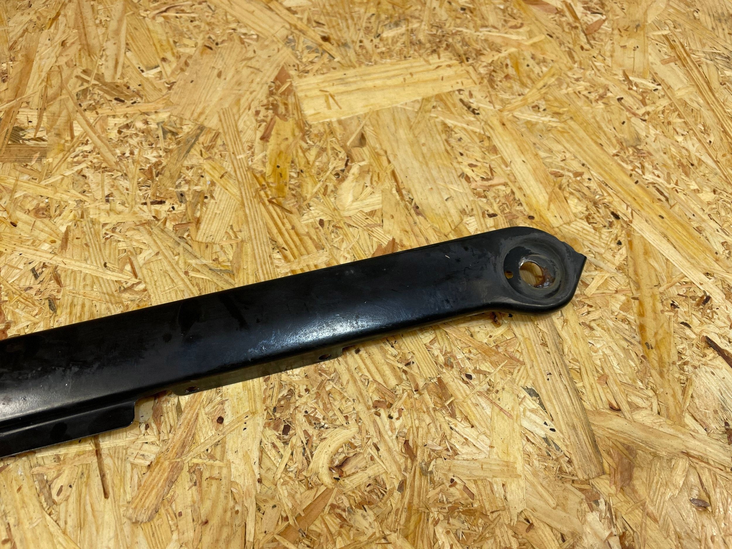 VW Golf VII Headlight Mounting Bracket OEM 5G0805932 image 4