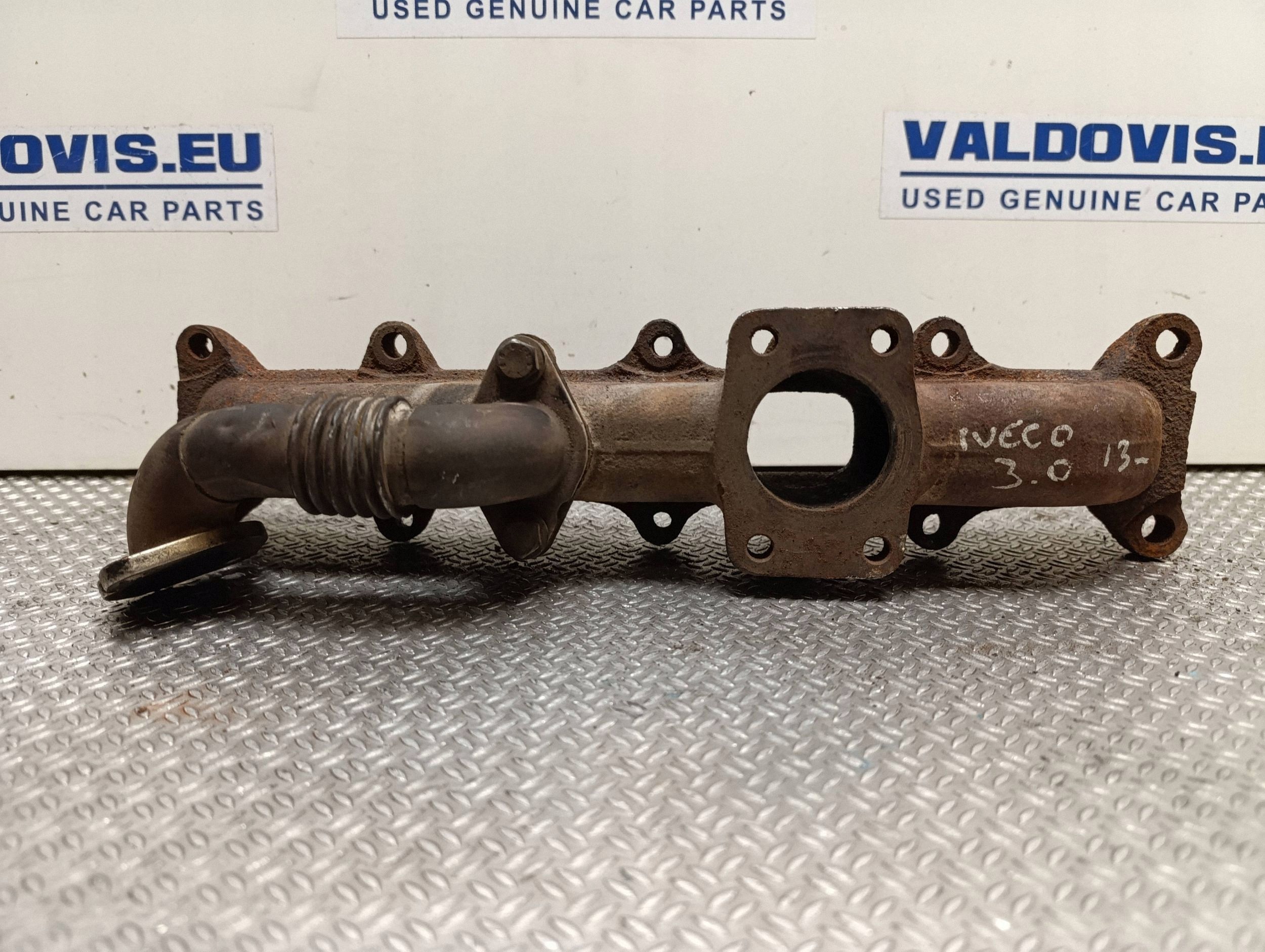 Coletor de escape OEM 504335591 para Iveco Daily 3.0 image 4