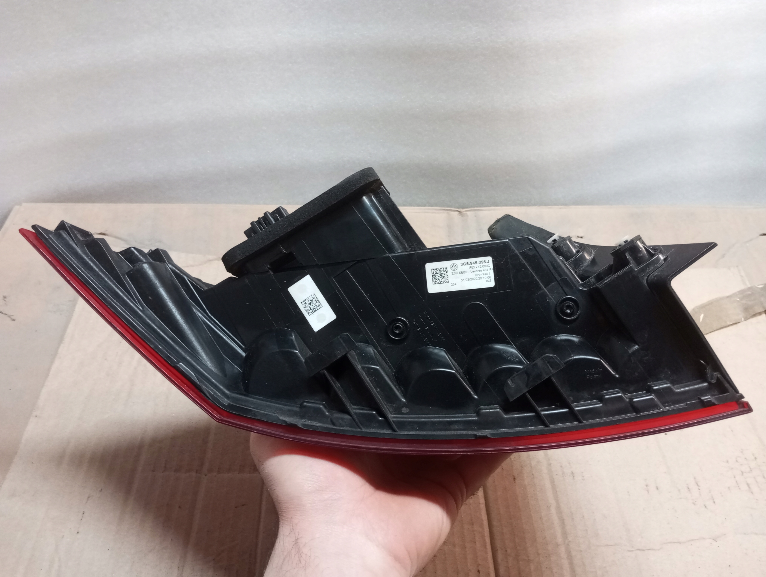 Baklykta VW Passat B8 lift bakre som ny 3G5945096J image 3