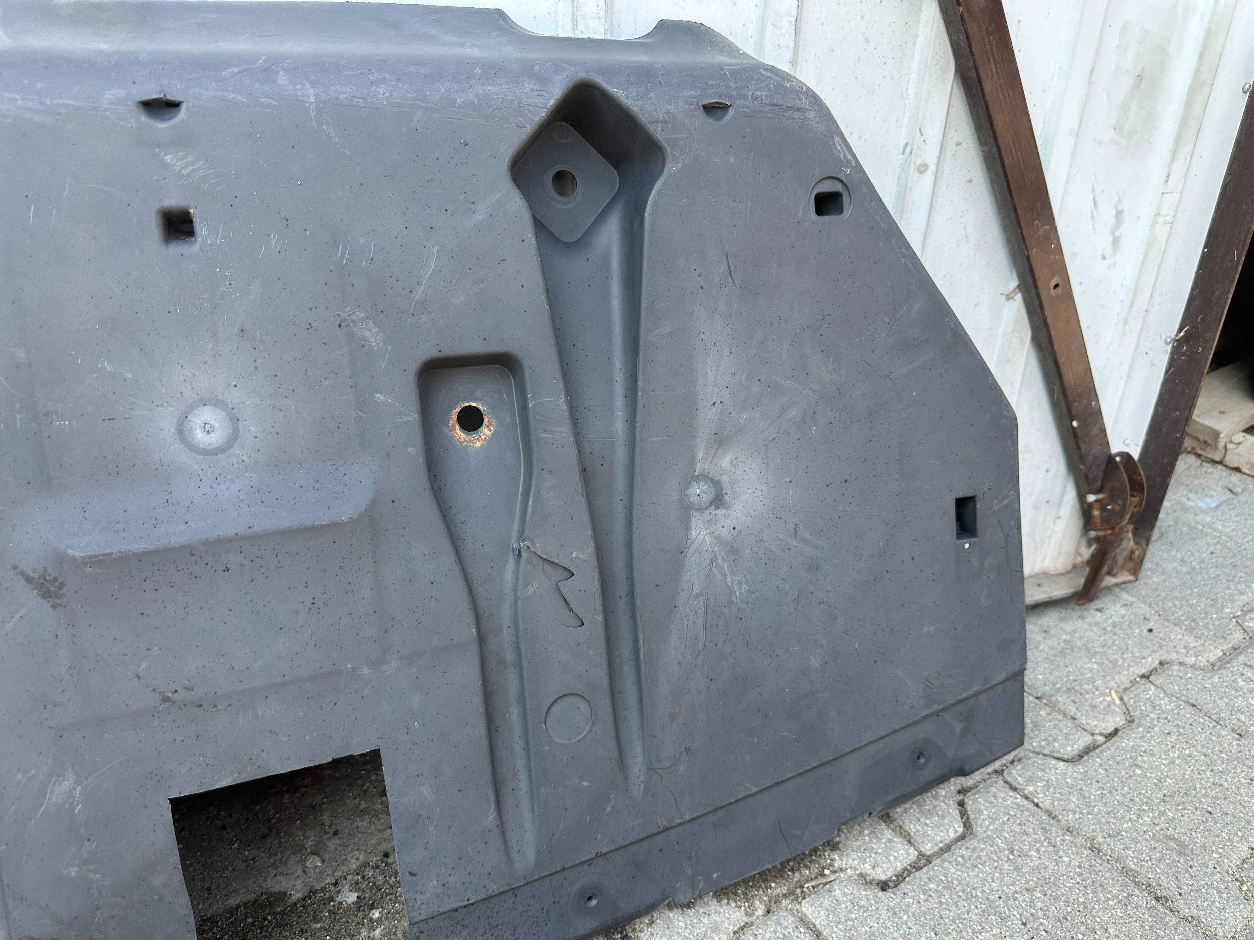 OEM 748A00003R Cubierta Parachoques Motor Renault Laguna III image 4