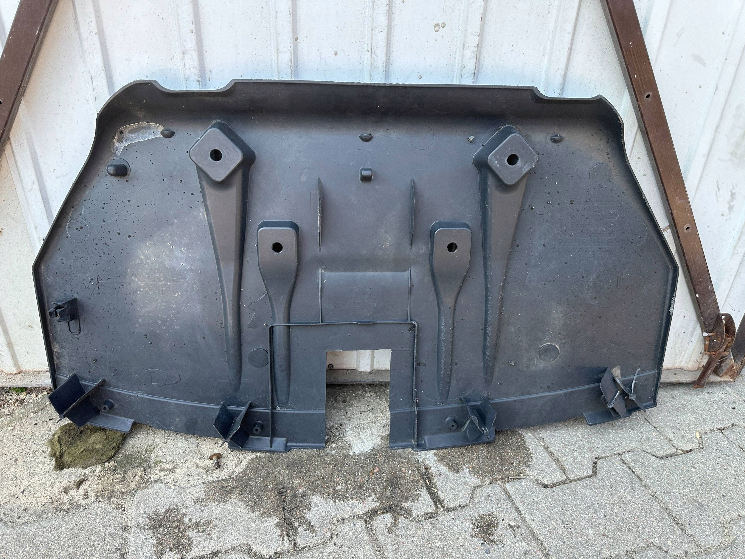 OEM 748A00003R Cubierta Parachoques Motor Renault Laguna III image 6