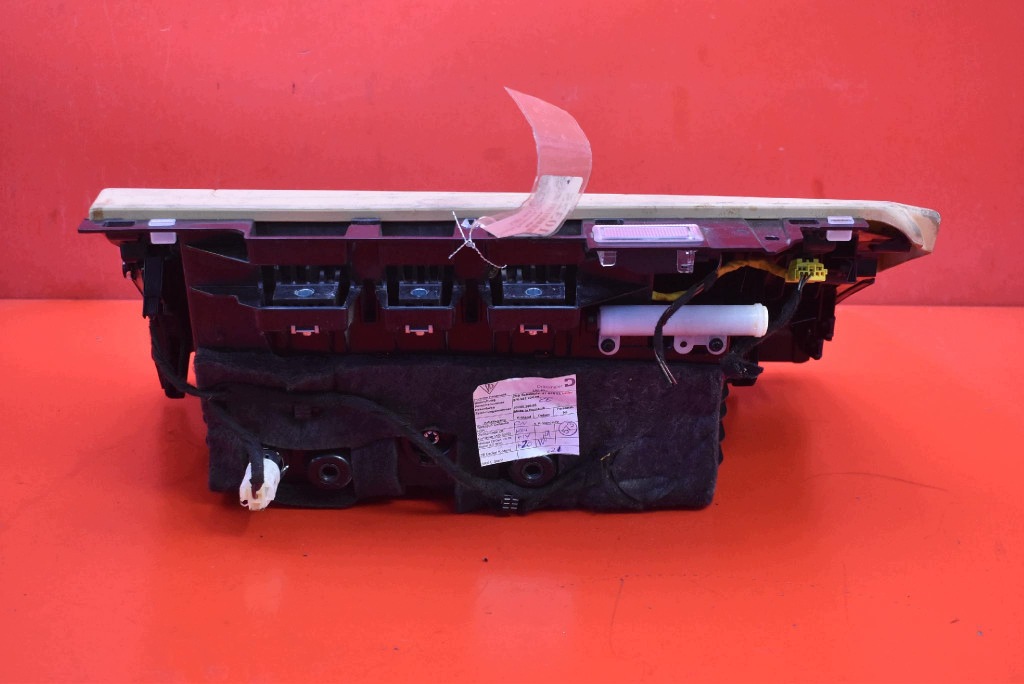 Guardaobjetos pasajero OEM 97055220409 Porsche Panamera image 3