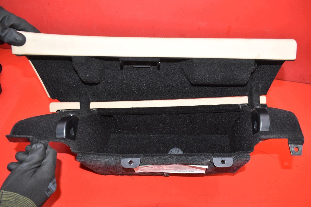 Guardaobjetos pasajero OEM 97055220409 Porsche Panamera image 6