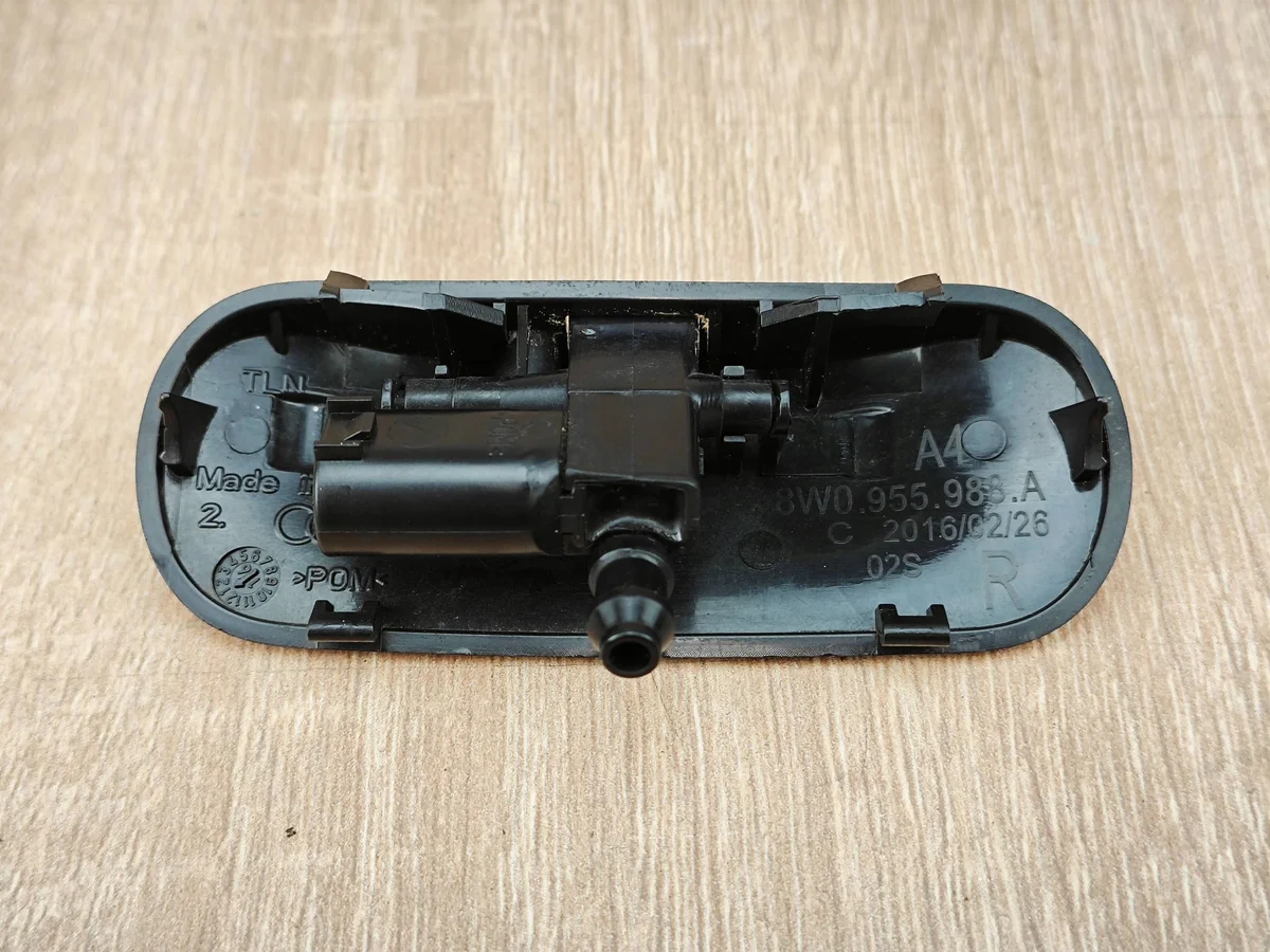 Bico Limpador Audi A4 B9 A5 F5 Direito Usado