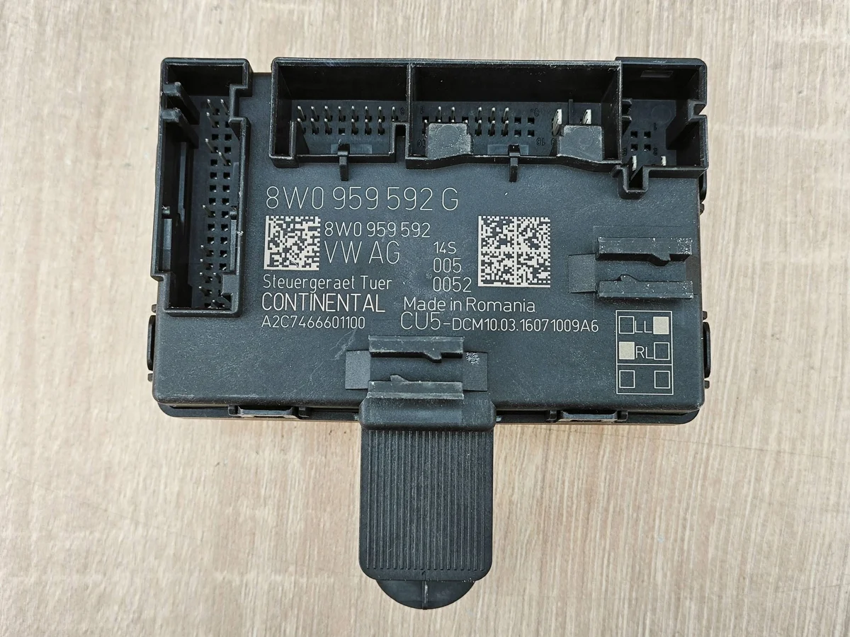 Módulo Porta Dianteira Direita Audi A4 B9 8W0959592G