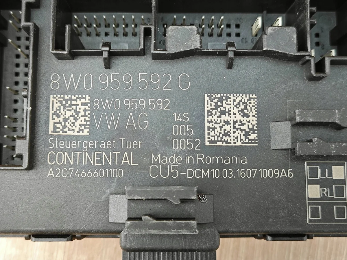 Steuergerät Tür vorne rechts Audi A4 B9 image 3