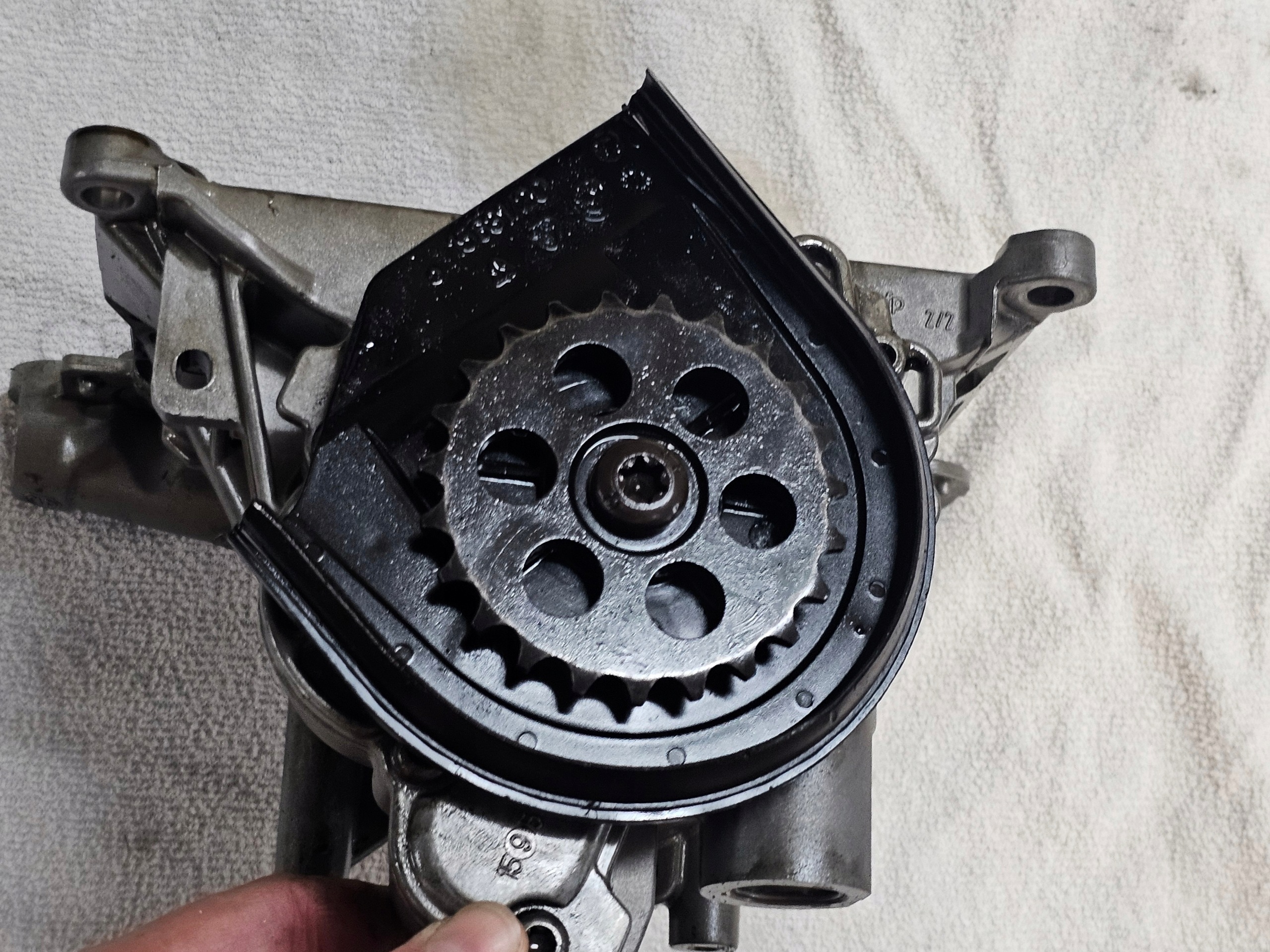 Ölpumpe OEM 7823009 für BMW N57 3.0D F10 F20 F30 image 7