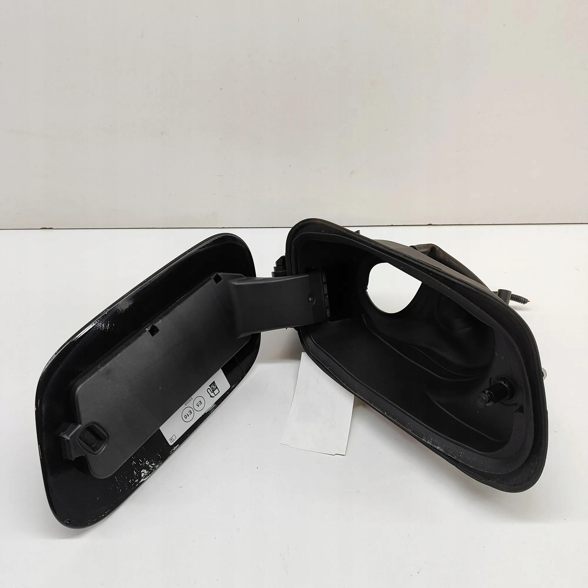 Kraftstoff-Einfüllstutzen OEM 32296804 für Volvo XC40 image 4