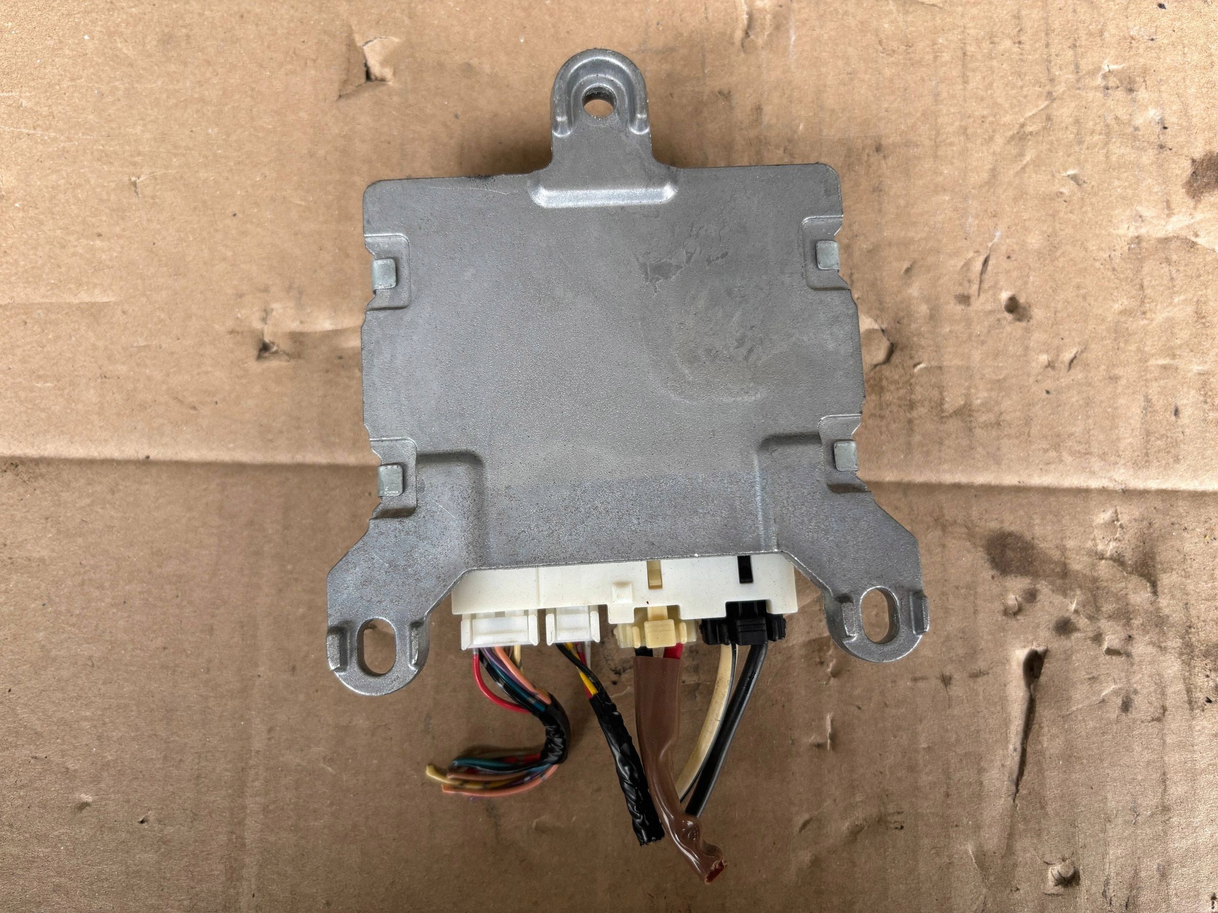 Boîtier de direction assistée OEM 89650-0H010 C1/107/Aygo