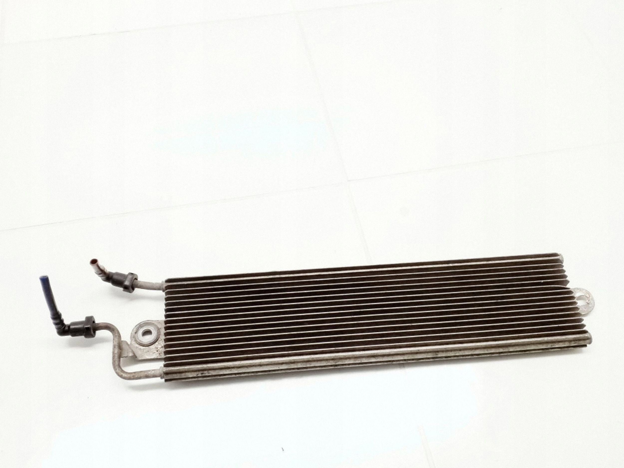 Arrefecedor de combustível OEM FRC1845 para Skoda Superb B6 2009 image 2