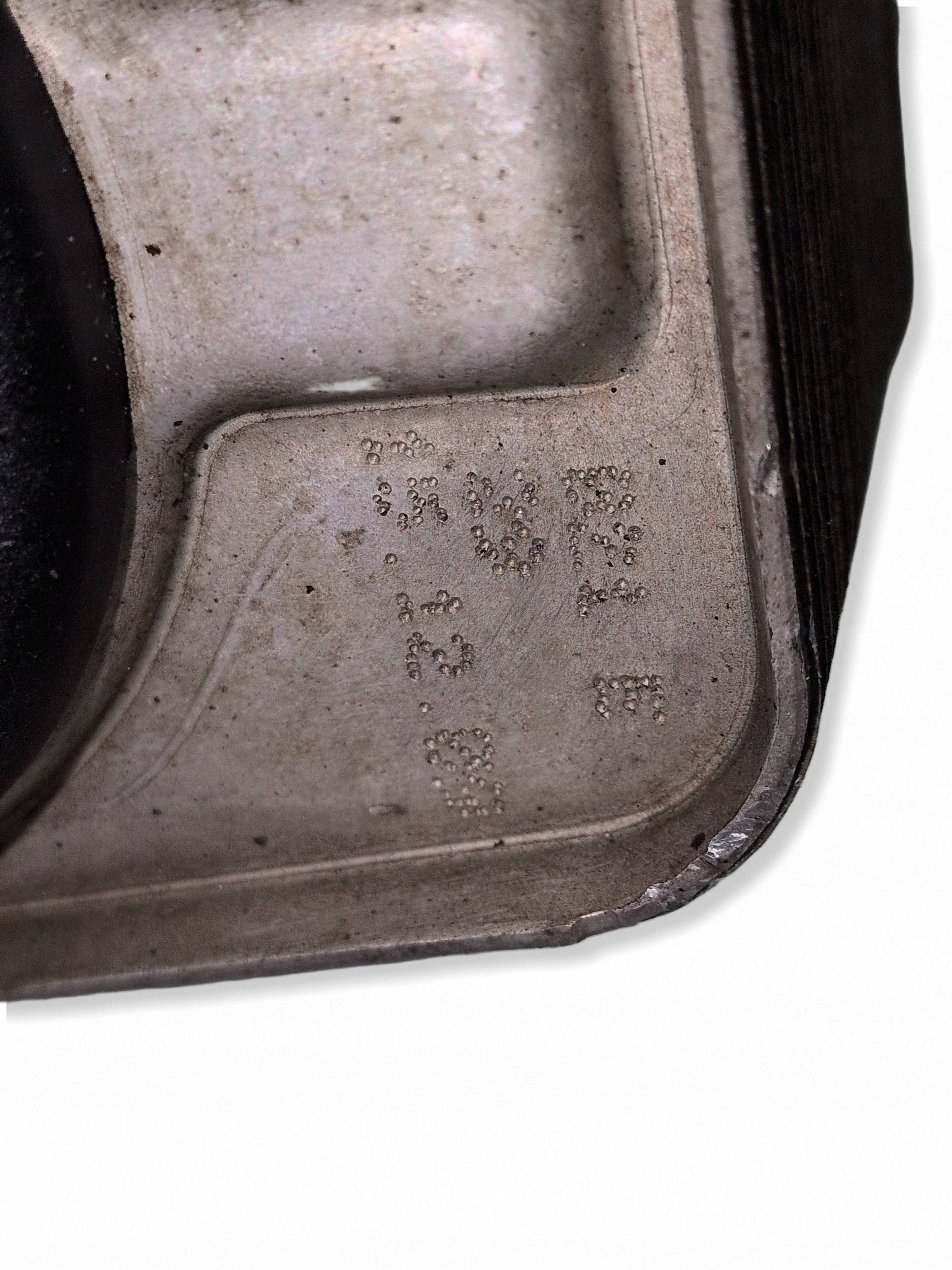 Ölfilterbasis Skoda Yeti OEM 045115389H - Gebraucht image 9