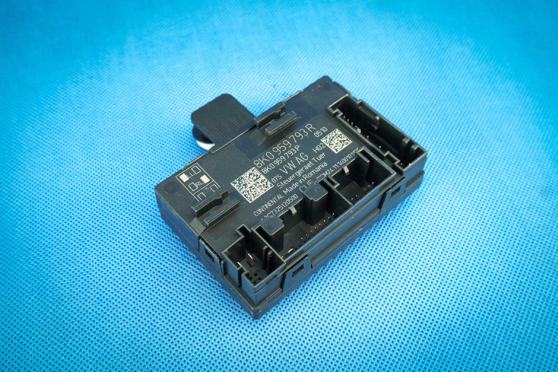 Audi A4 B8 8K Vasen Etuoven Moduuli OEM 8K0959793R