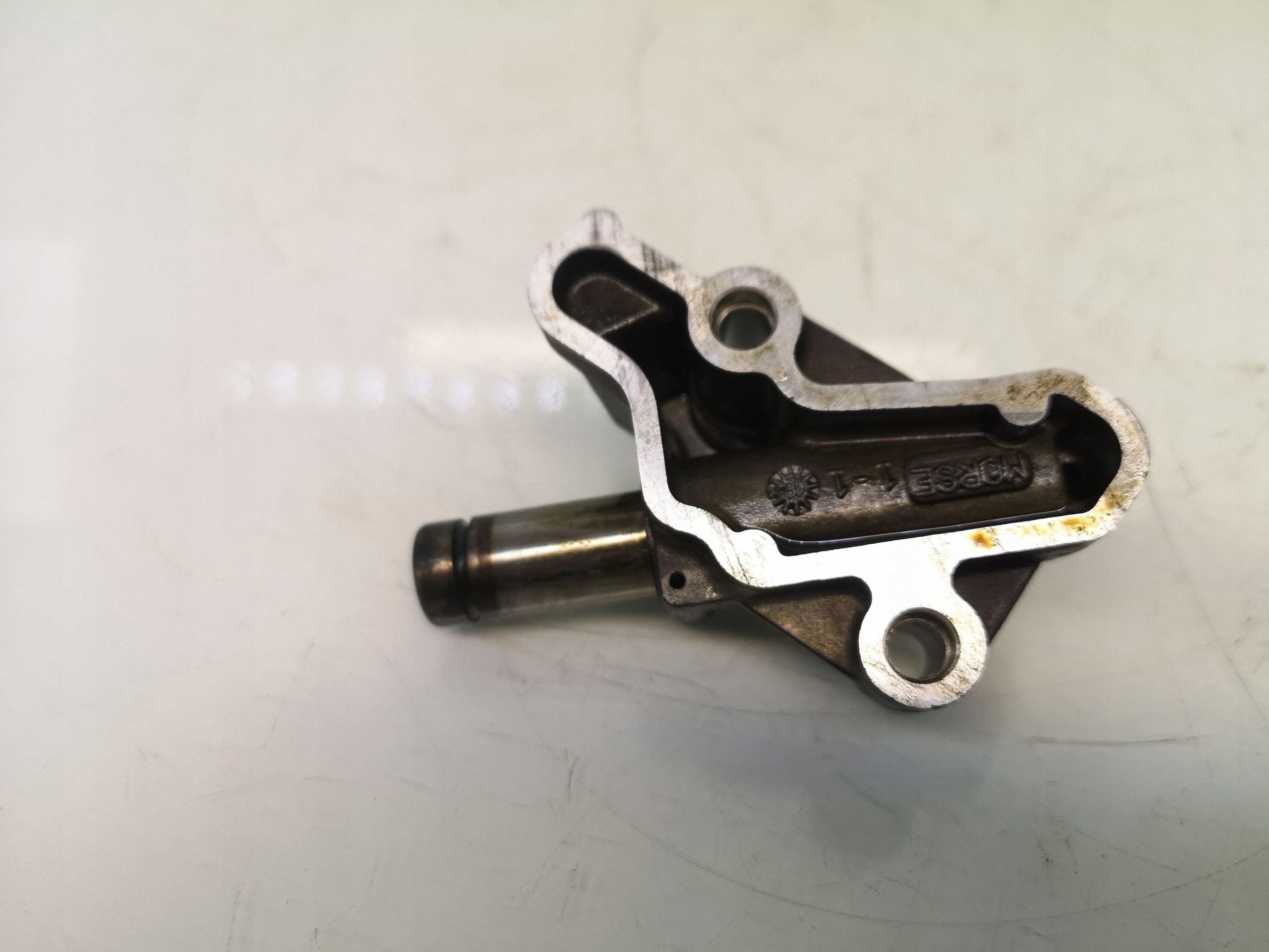 Tensor de cadena de distribución OEM 03C109507BD - Usado image 2