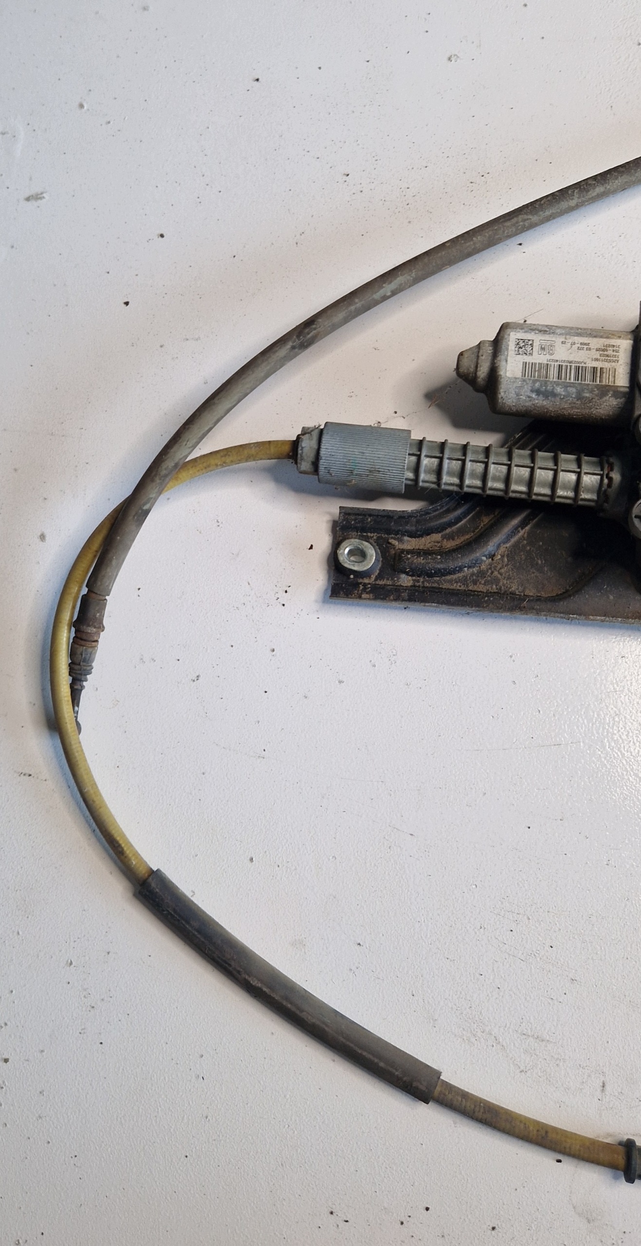 Opel OE 13310023 Käsijarru - Käytetty