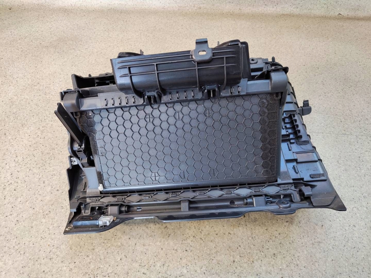 Luvas passageiro OEM 5G1857097AG para VW Golf VII image 7