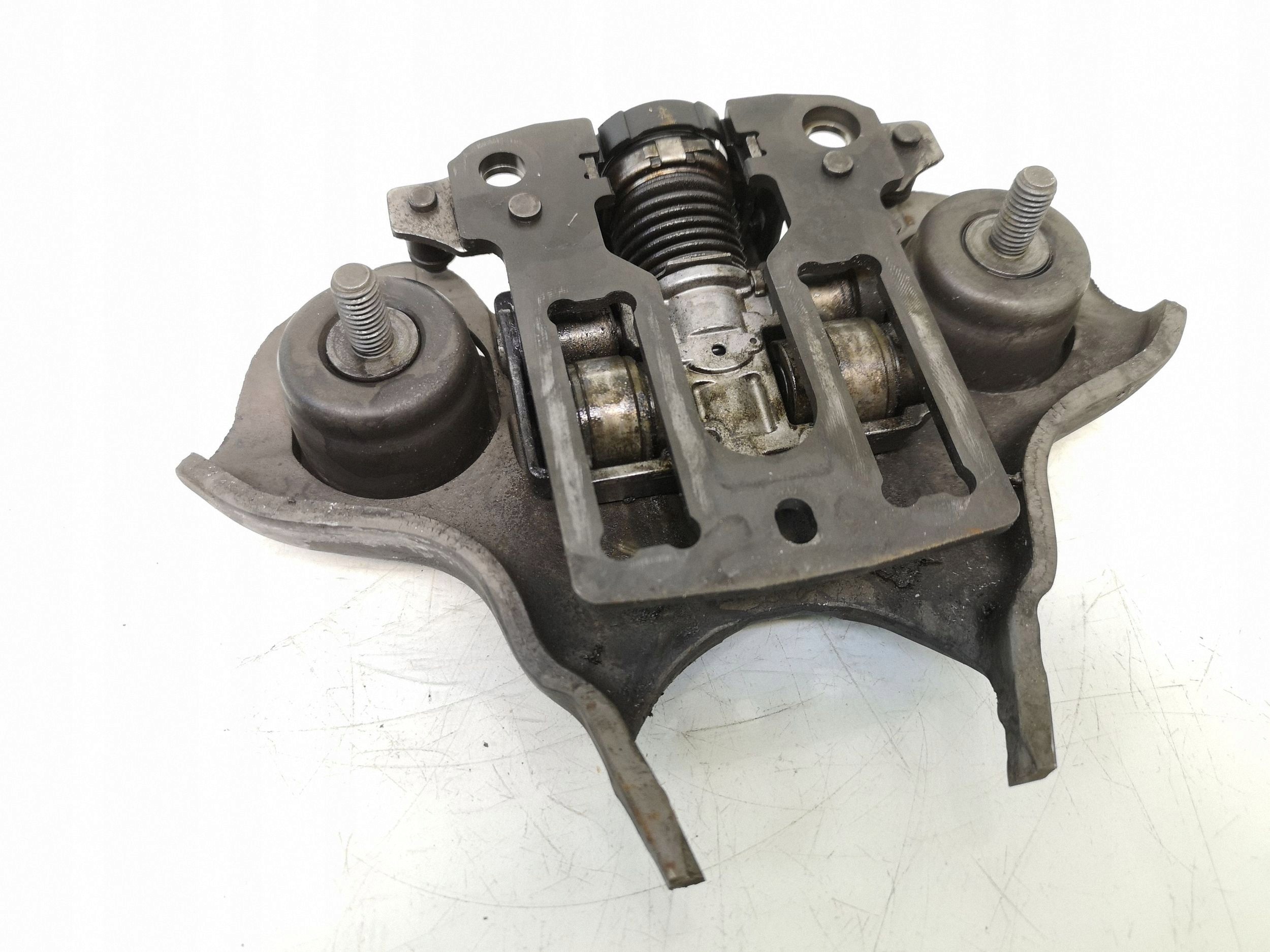 Garfo da embraiagem Renault OEM 2500181100 - Usado image 6
