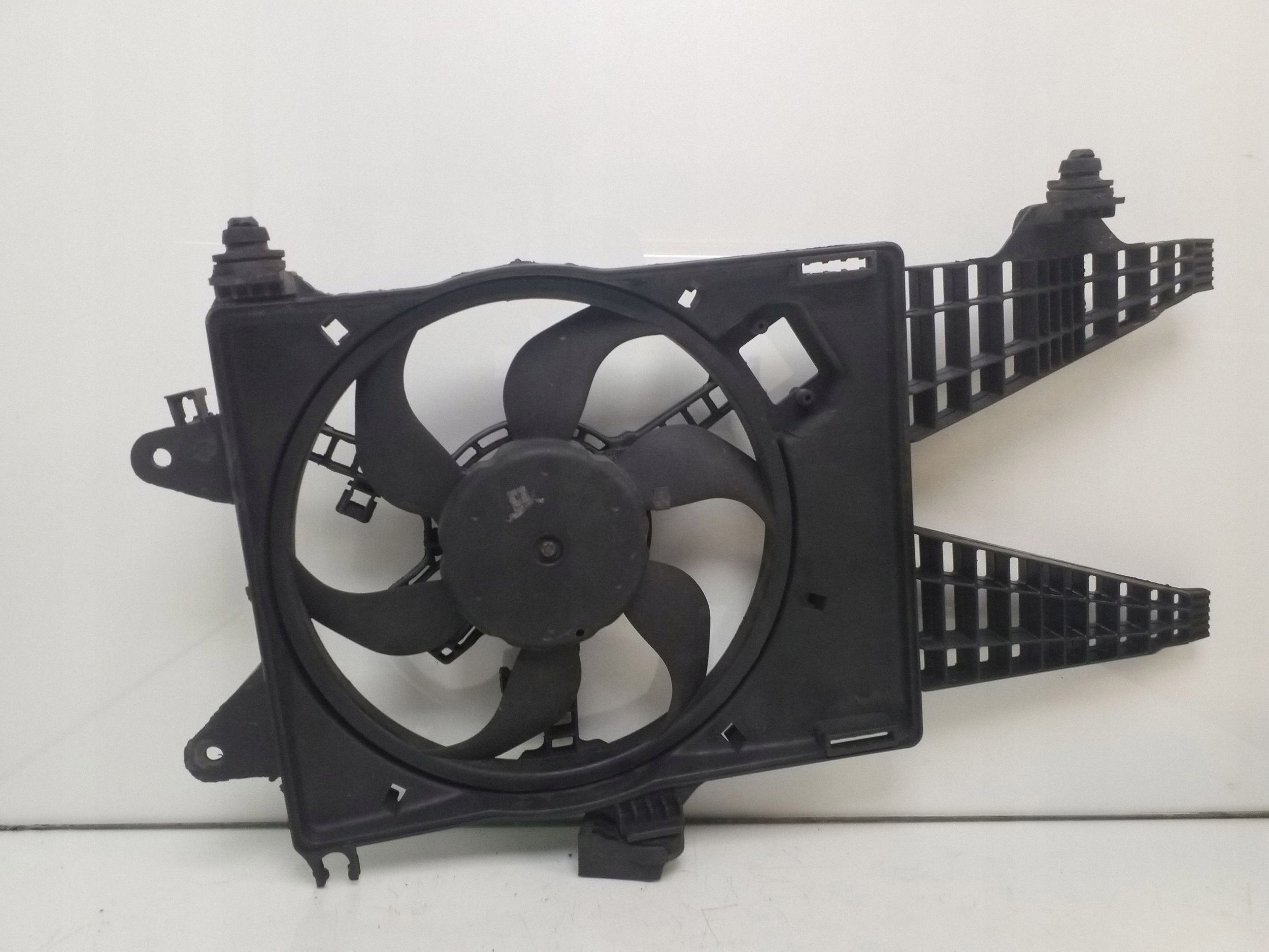 Ventilador AC Fiat Idea OEM 851600600 - Usado image 2