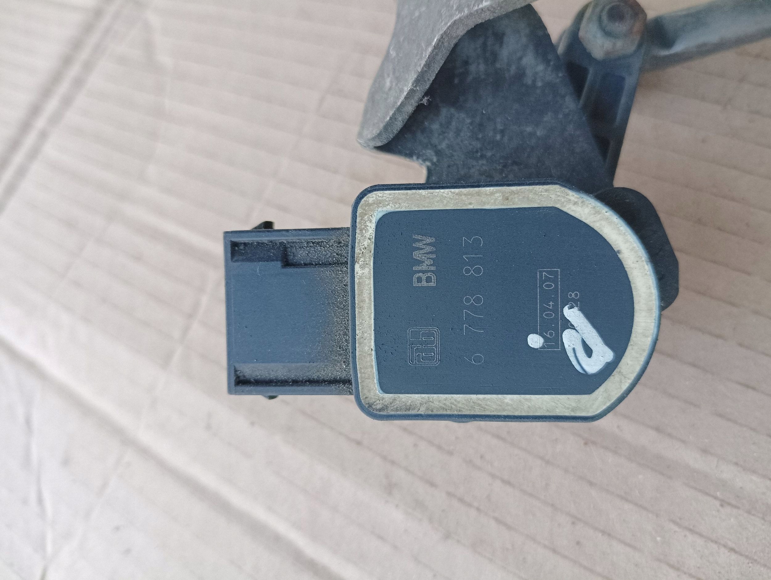 Etuoikea tasoanturi OEM 6778813 MINI COOPER R56