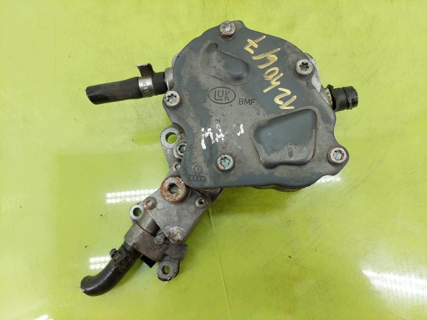 Bomba combustível Skoda Octavia Mk2 OEM 038145209E image 2