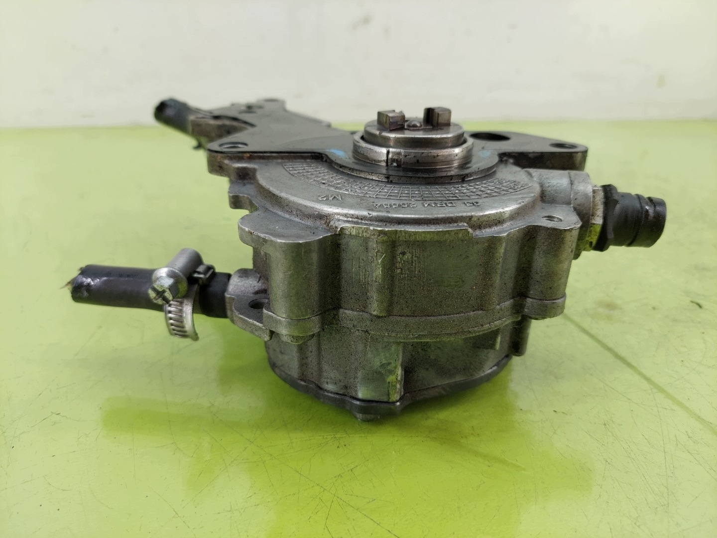 Bomba combustível Skoda Octavia Mk2 OEM 038145209E image 5