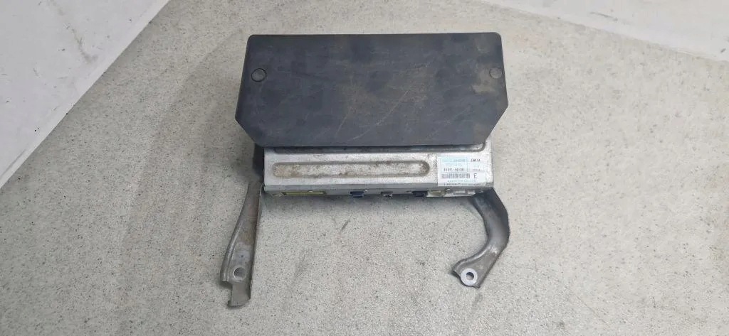 Lexus RX 400h DVD-speler Wisselaar OEM 86841-50100 image 3